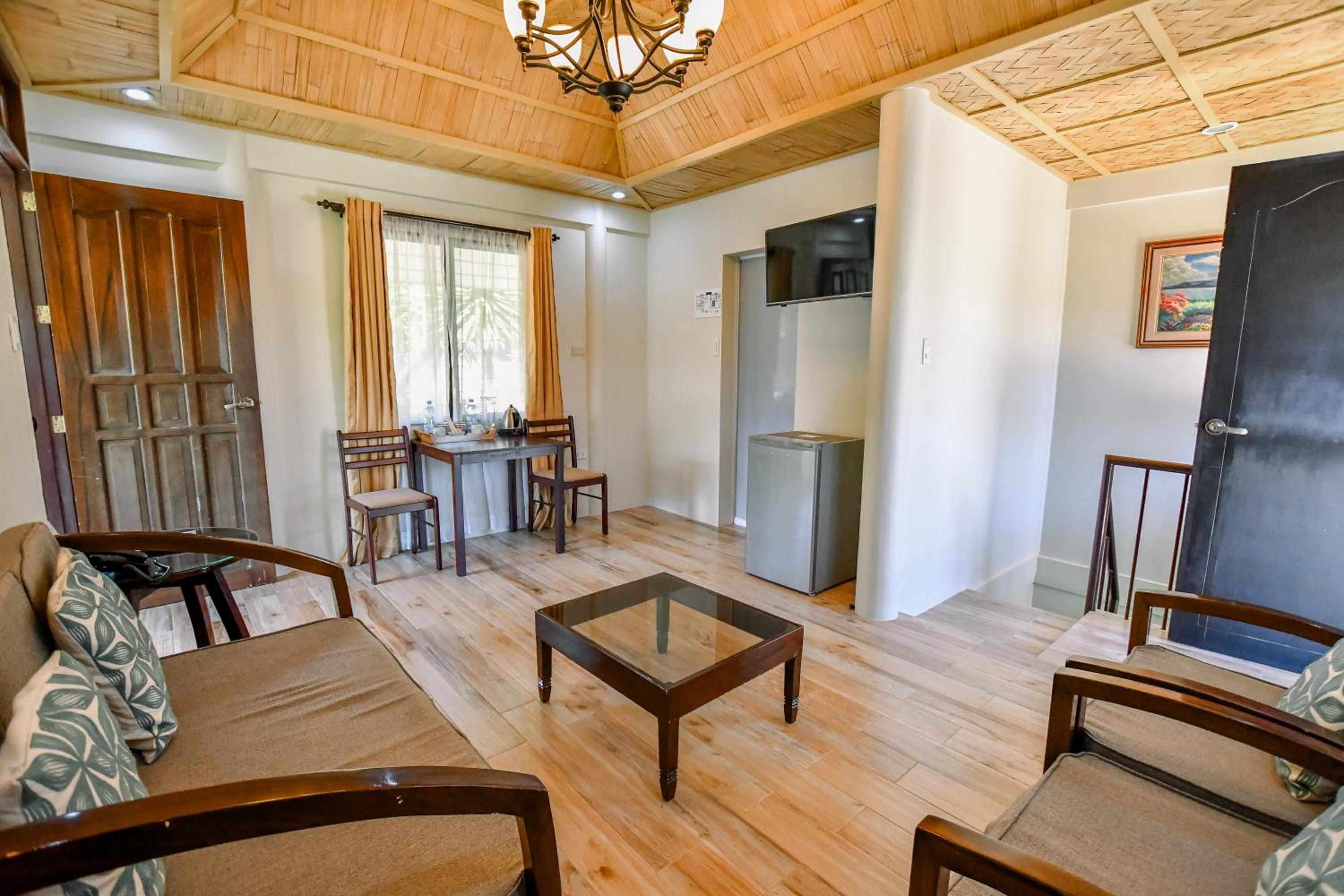 Executive Suite photo 3