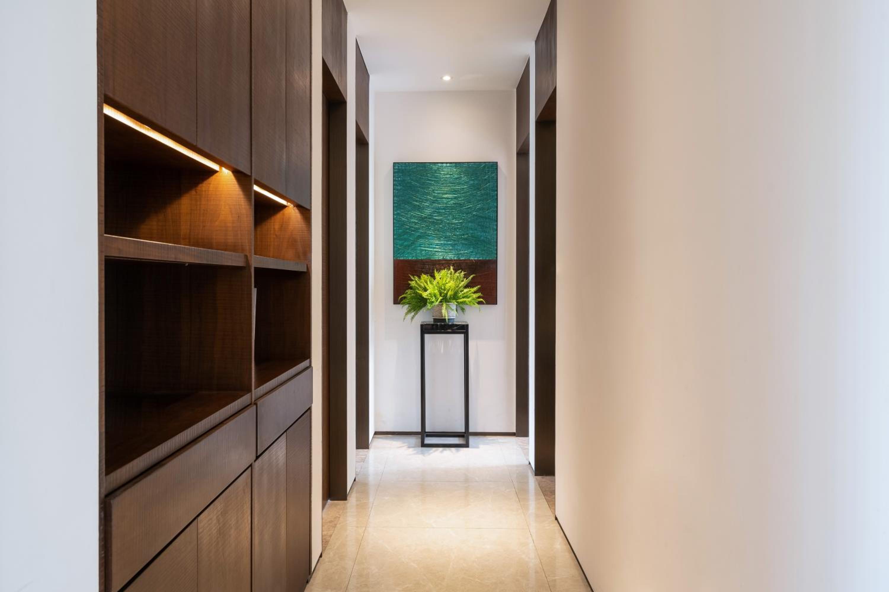 Three-Bedroom Suite with Garden View - Photo 19