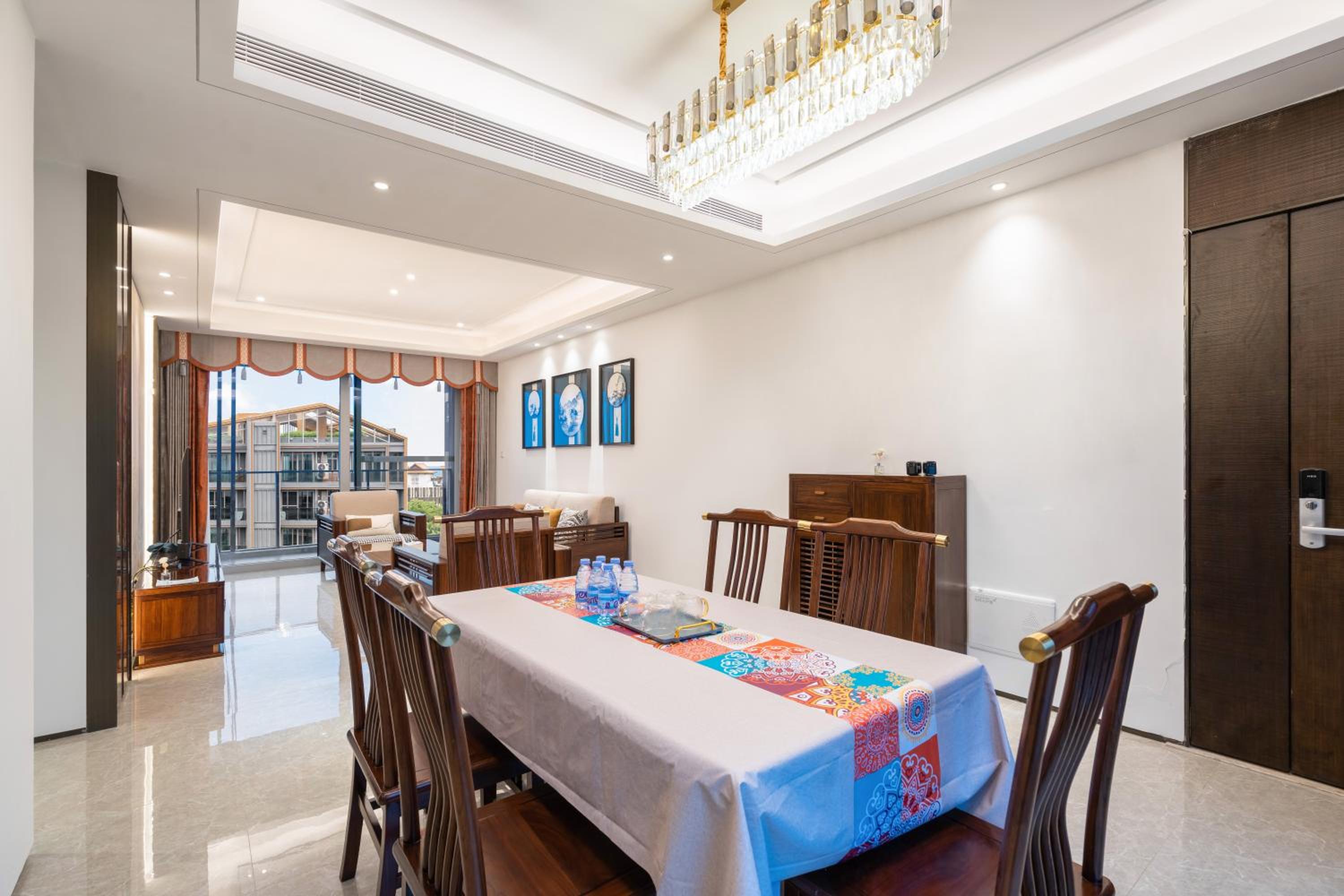 Three-Bedroom Suite with Ocean View - Photo 8