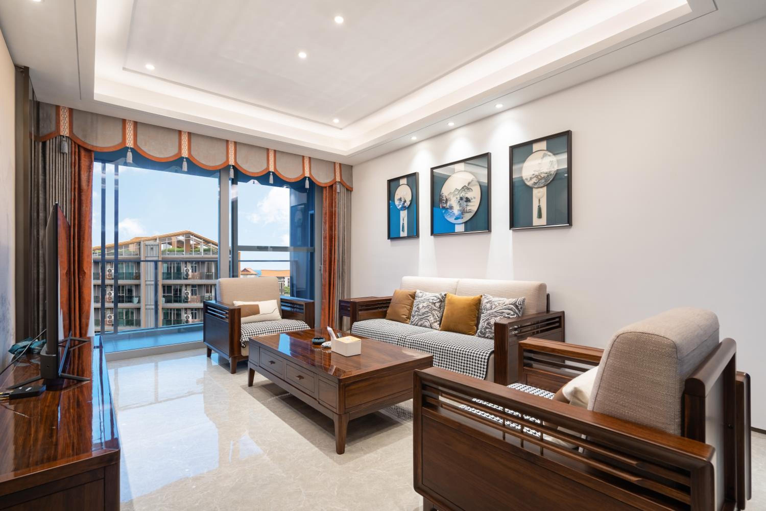Three-Bedroom Suite with Ocean View - Photo 7