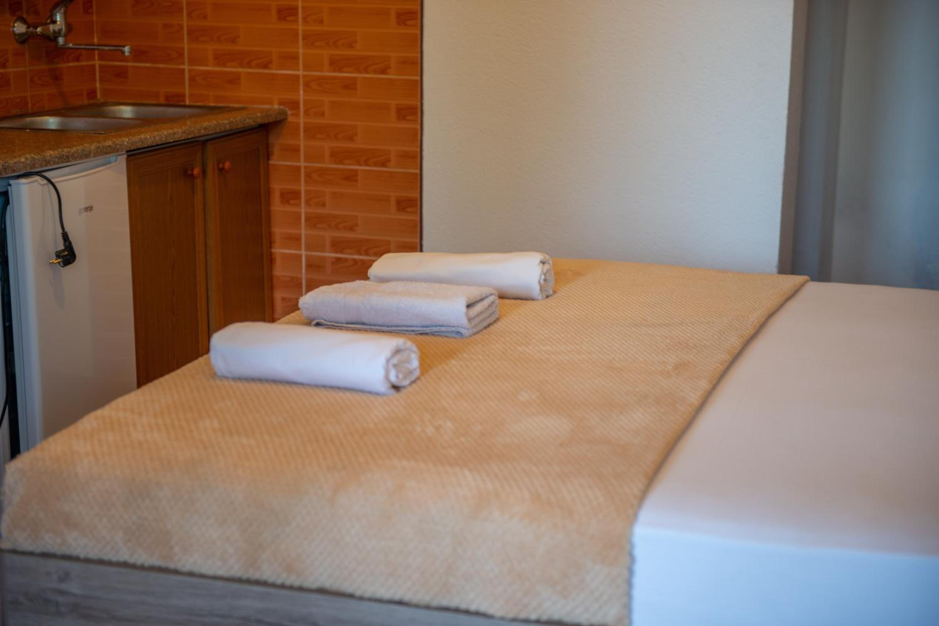 Basic Triple Room