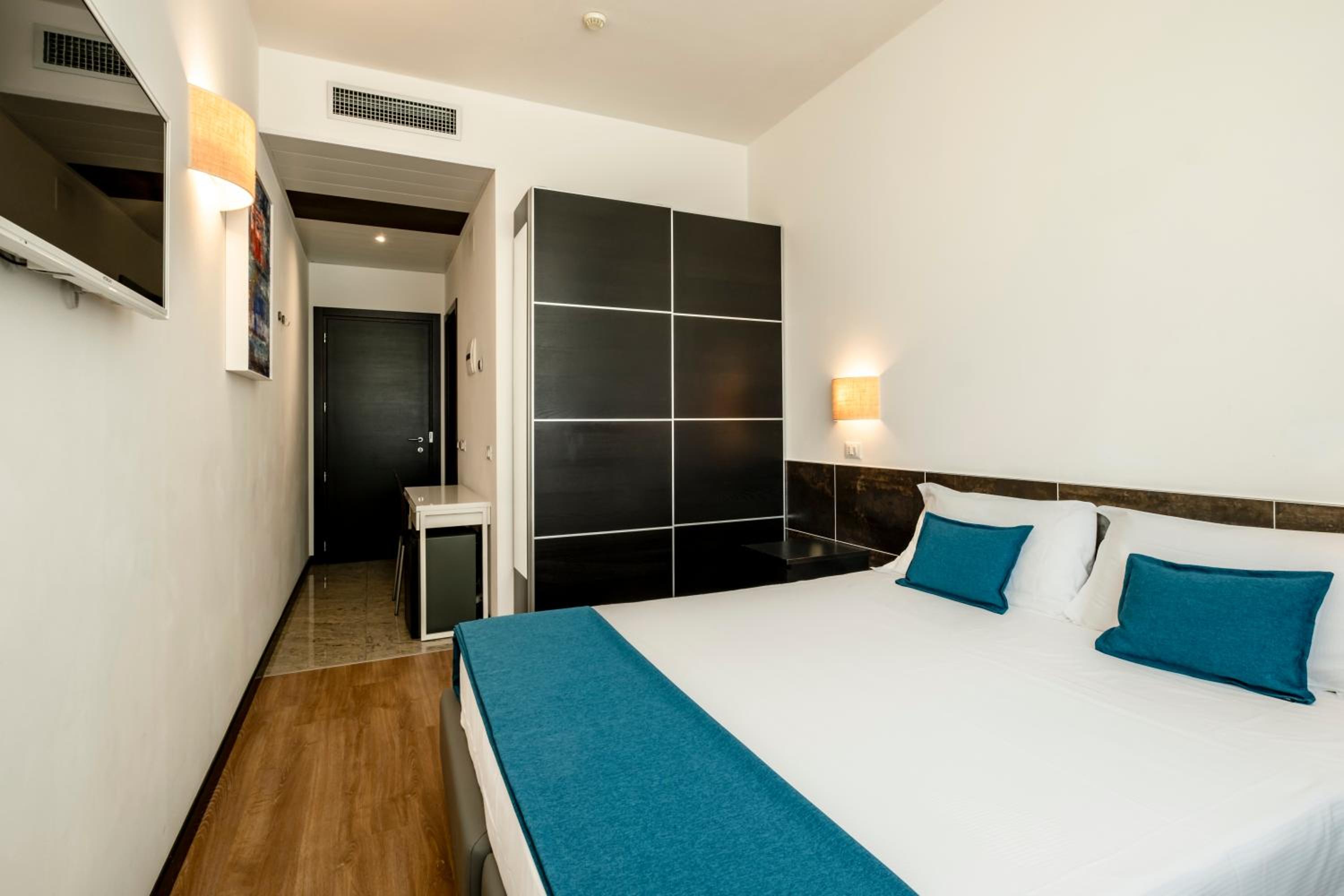 Economy Double Room - Photo 1