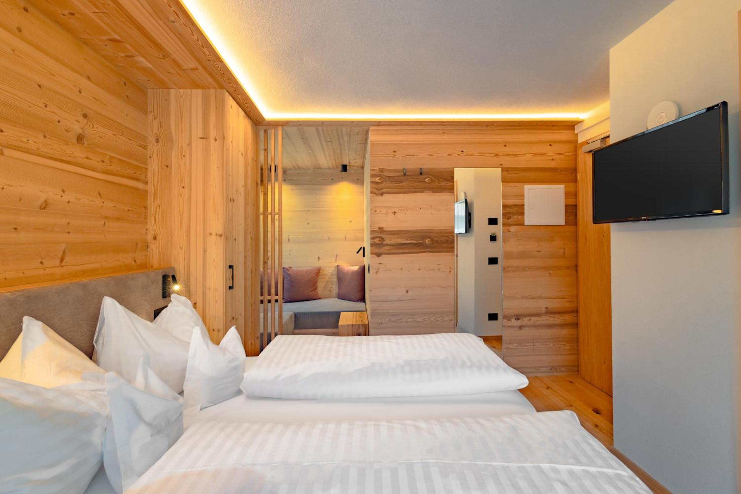 Superior Double Room - Photo 7