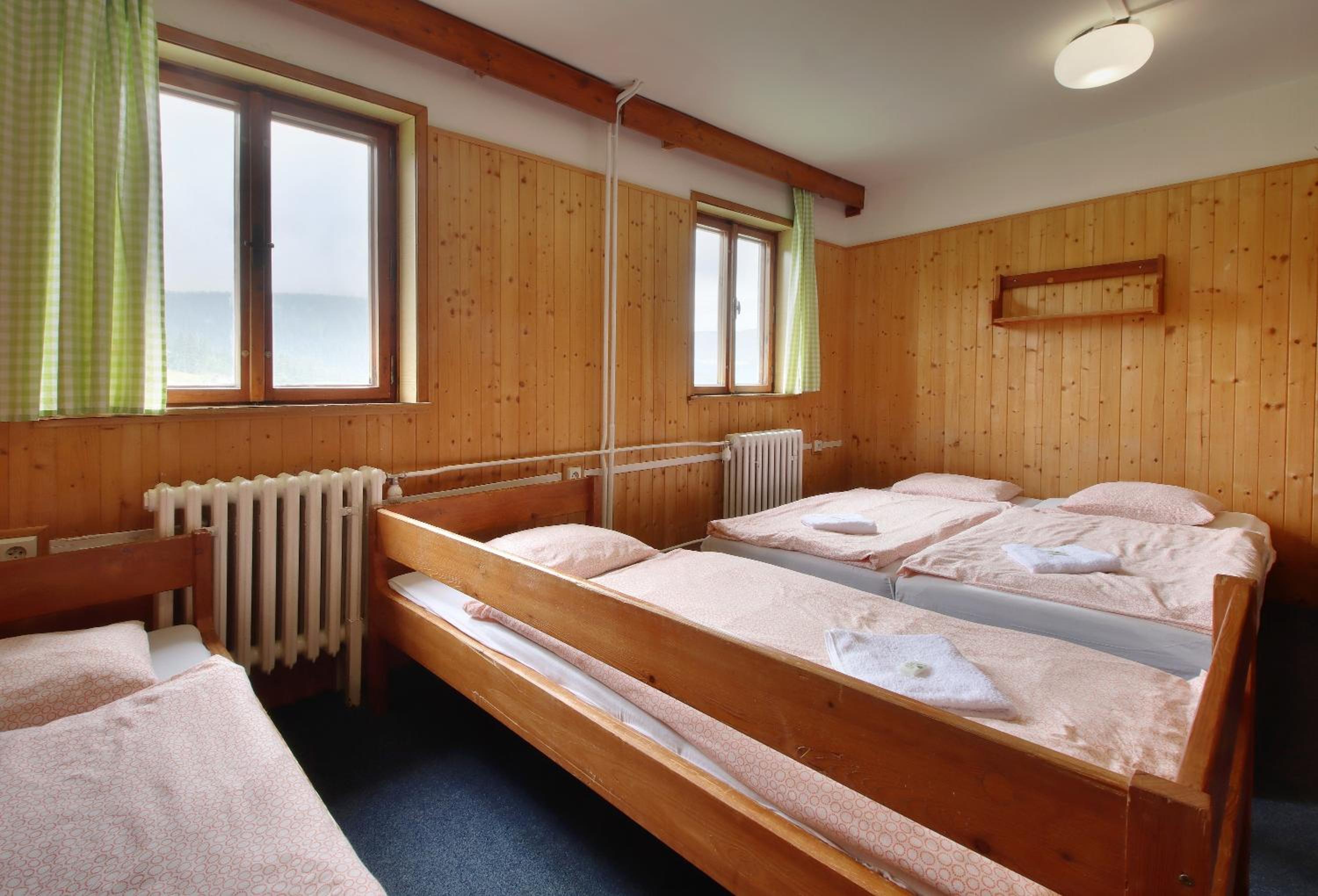 Economy Quintuple Room - Photo 2