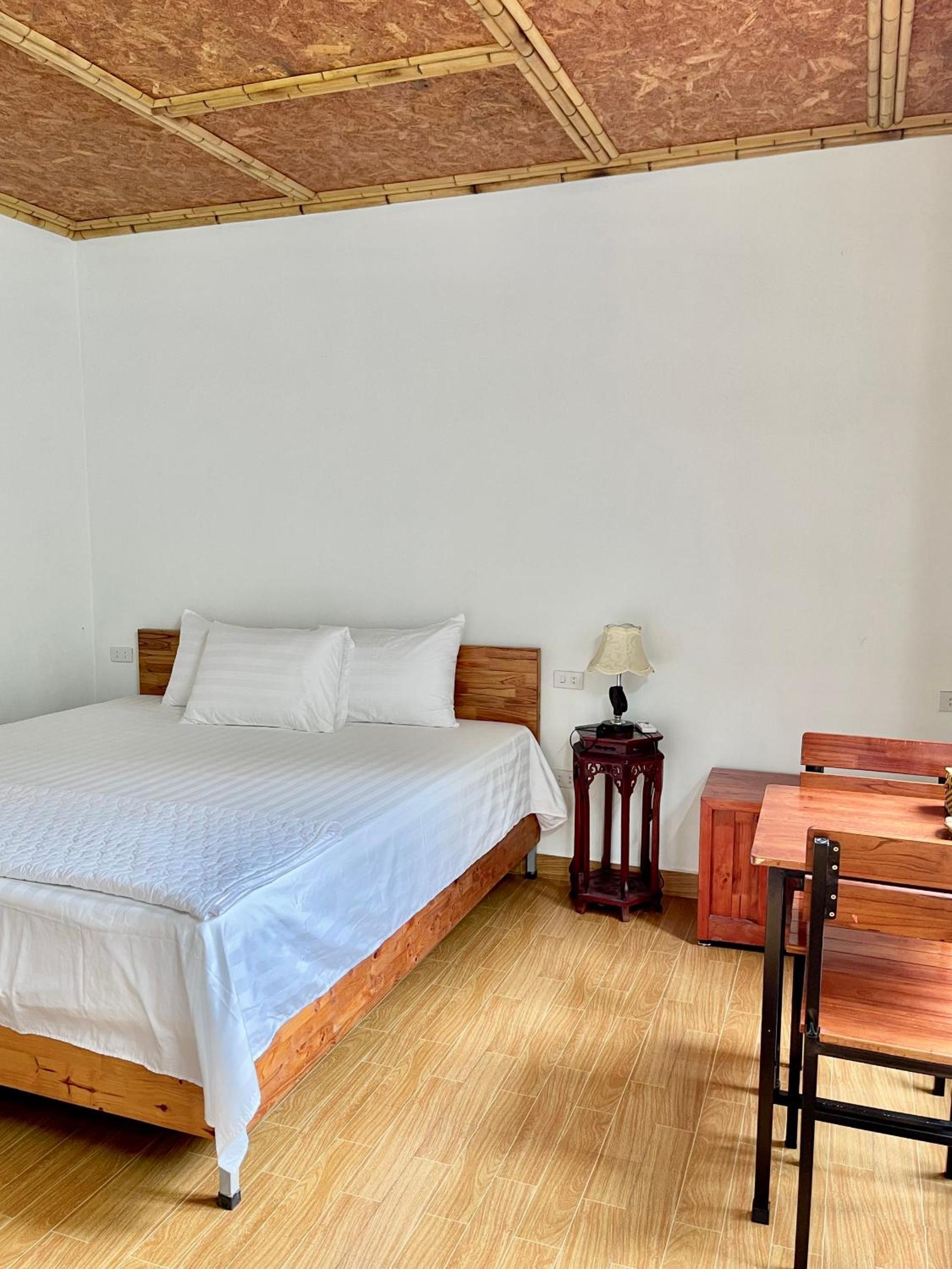 Standard King Room - Photo 1