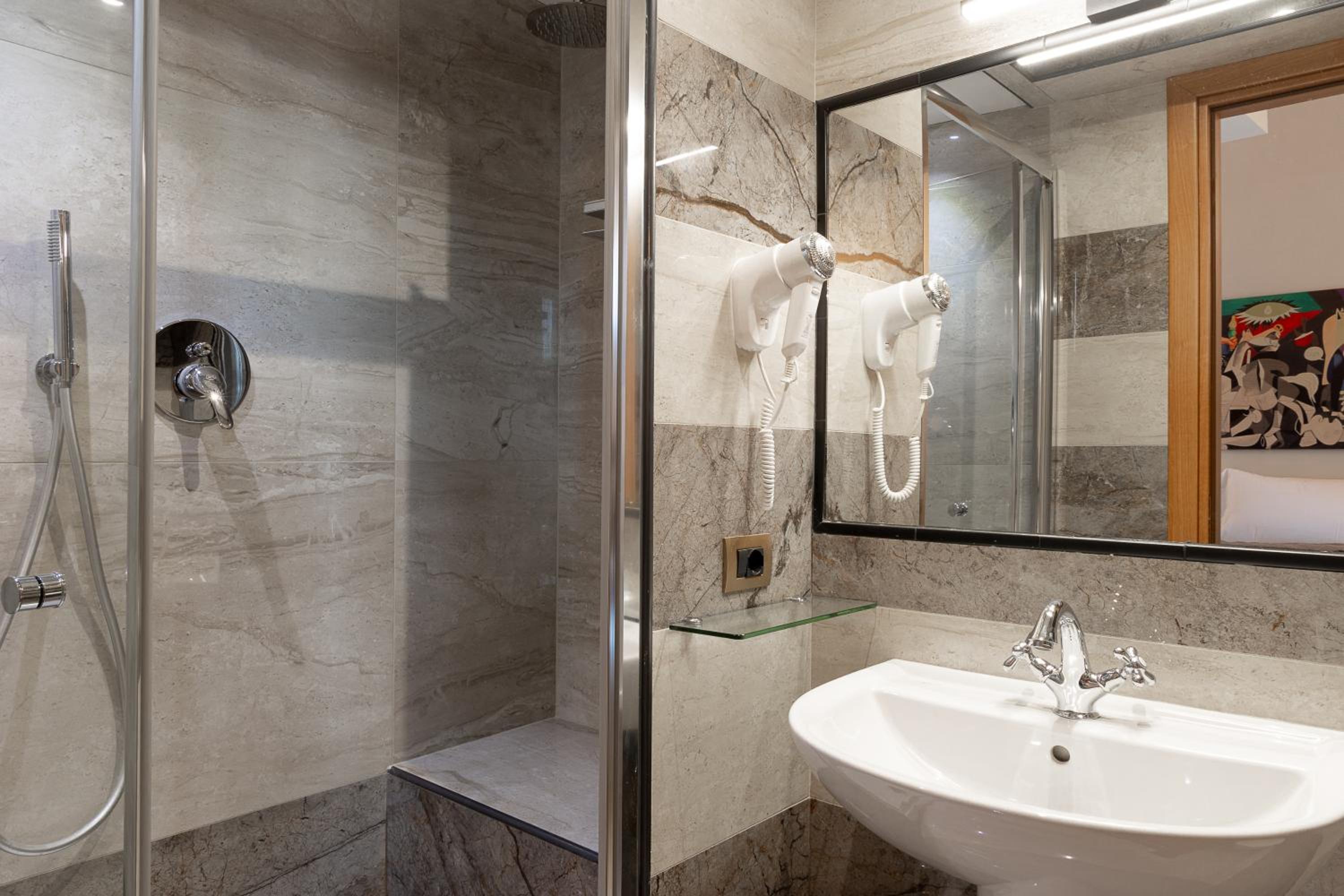 Superior Triple Room photo 3