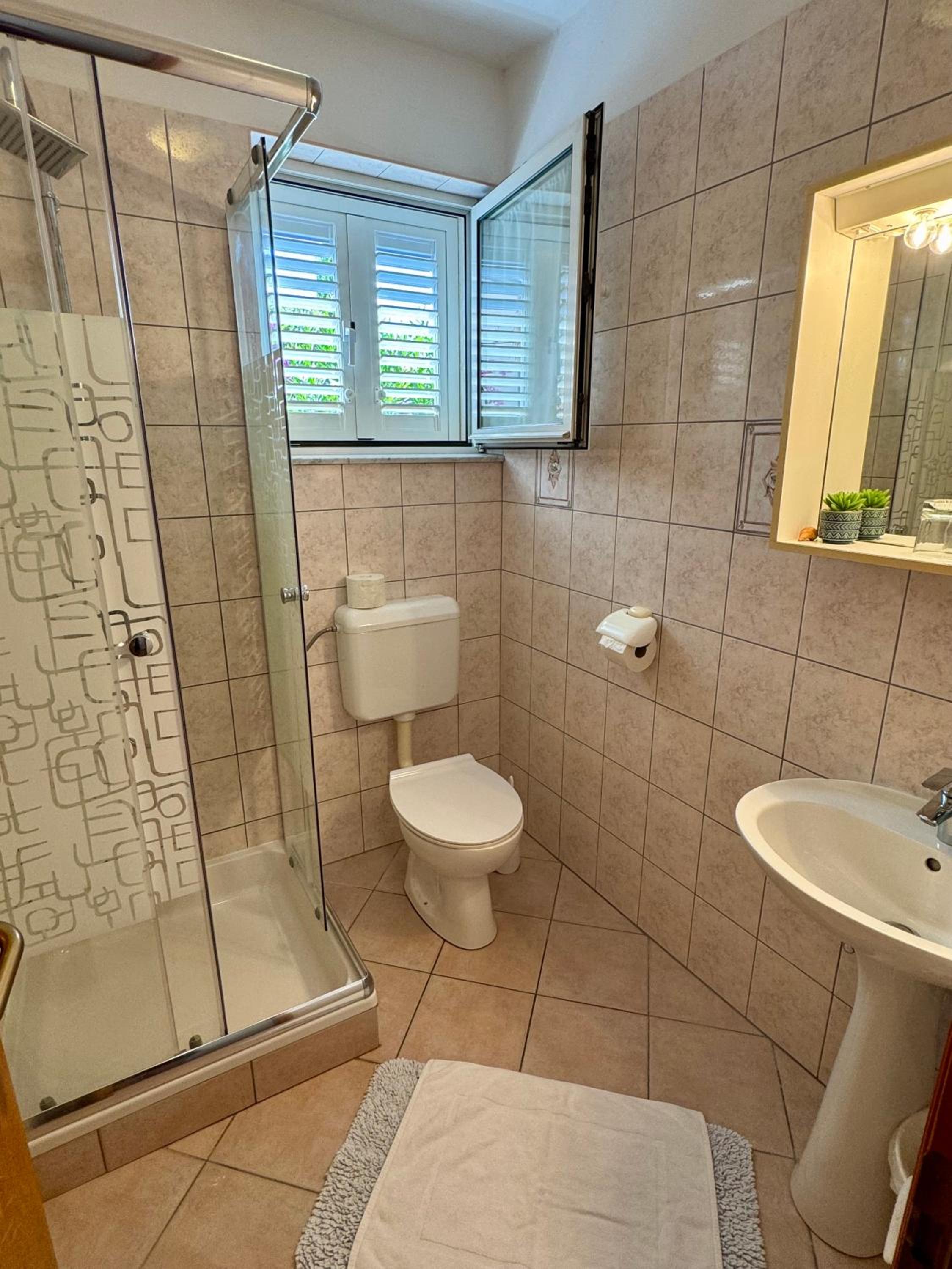 Apartment - Photo 11
