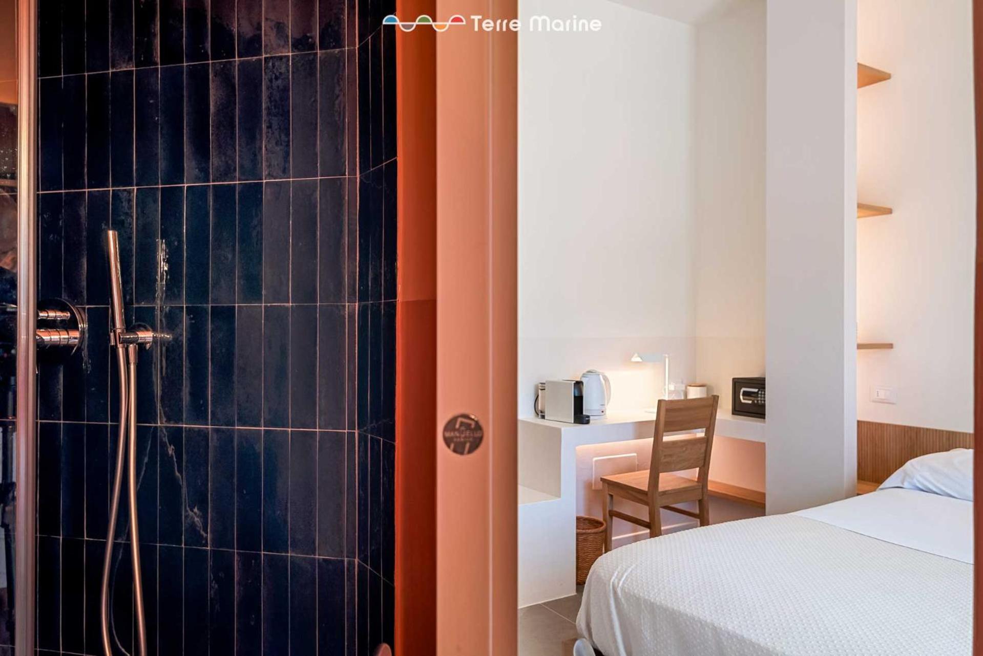 Double Room With Balcony photo 2