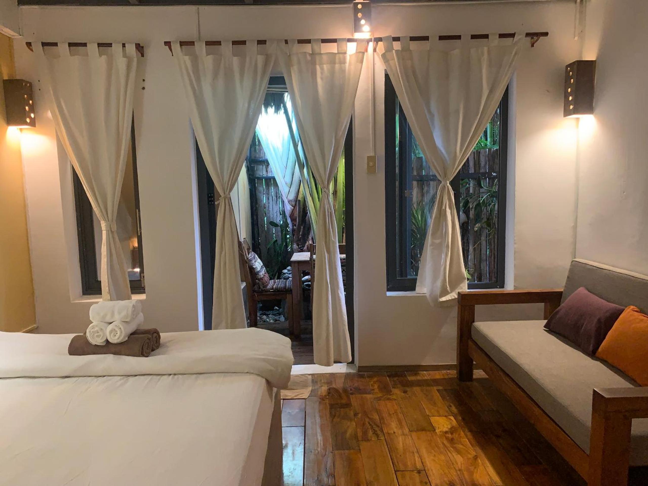 Deluxe Double Room photo 2