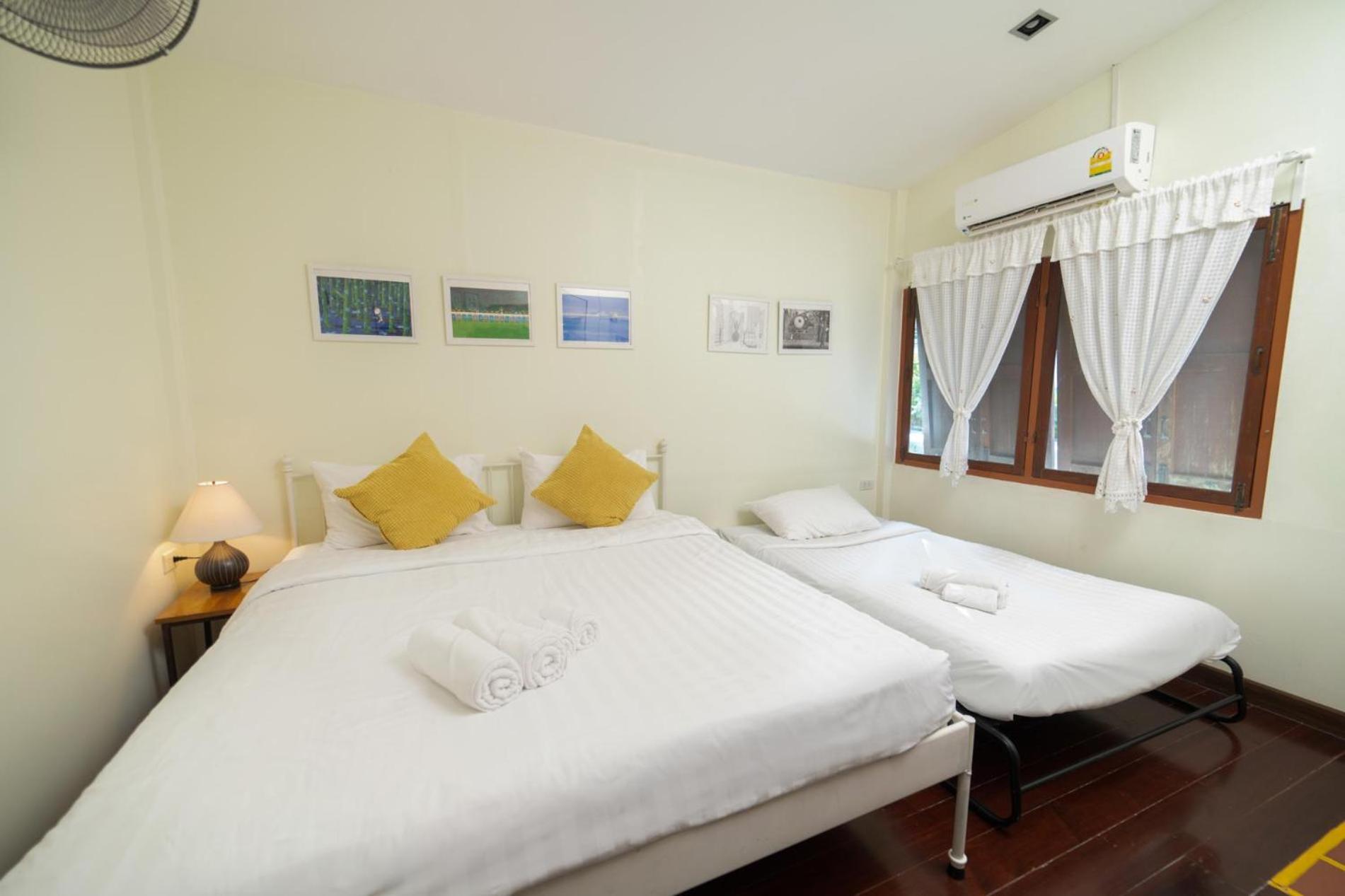 Deluxe Double Room with Extra Bed photo 2