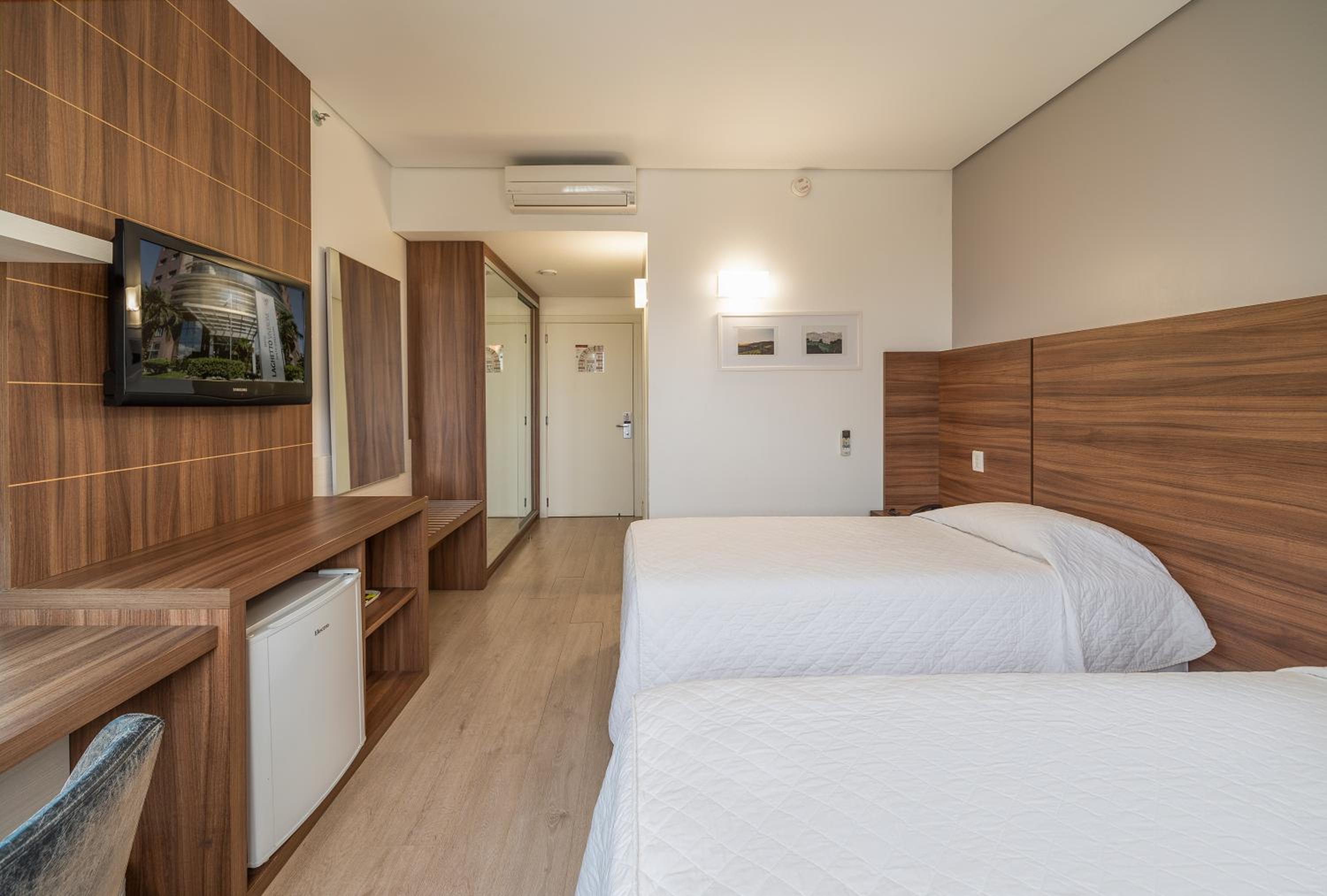 Luxury Twin Room photo 2