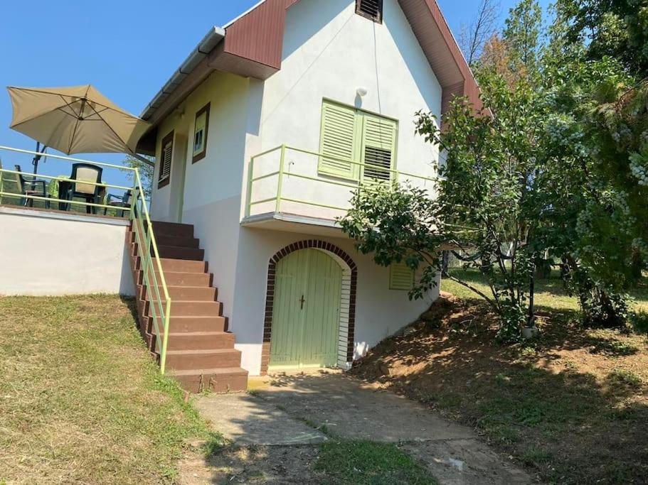 One-Bedroom House photo 1