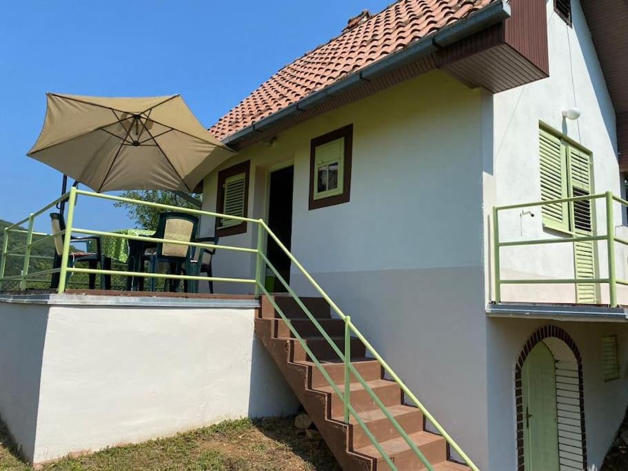 One-Bedroom House photo 3