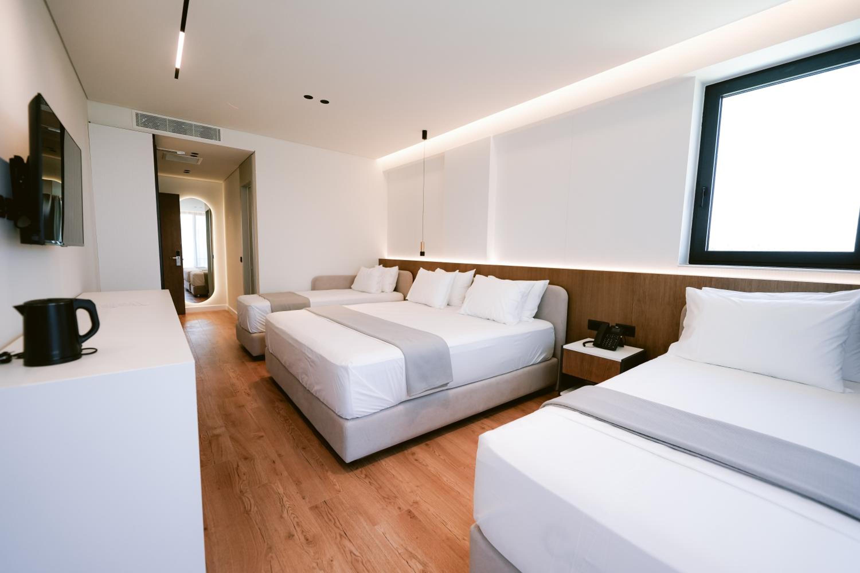 Luxury Quadruple Room photo 2