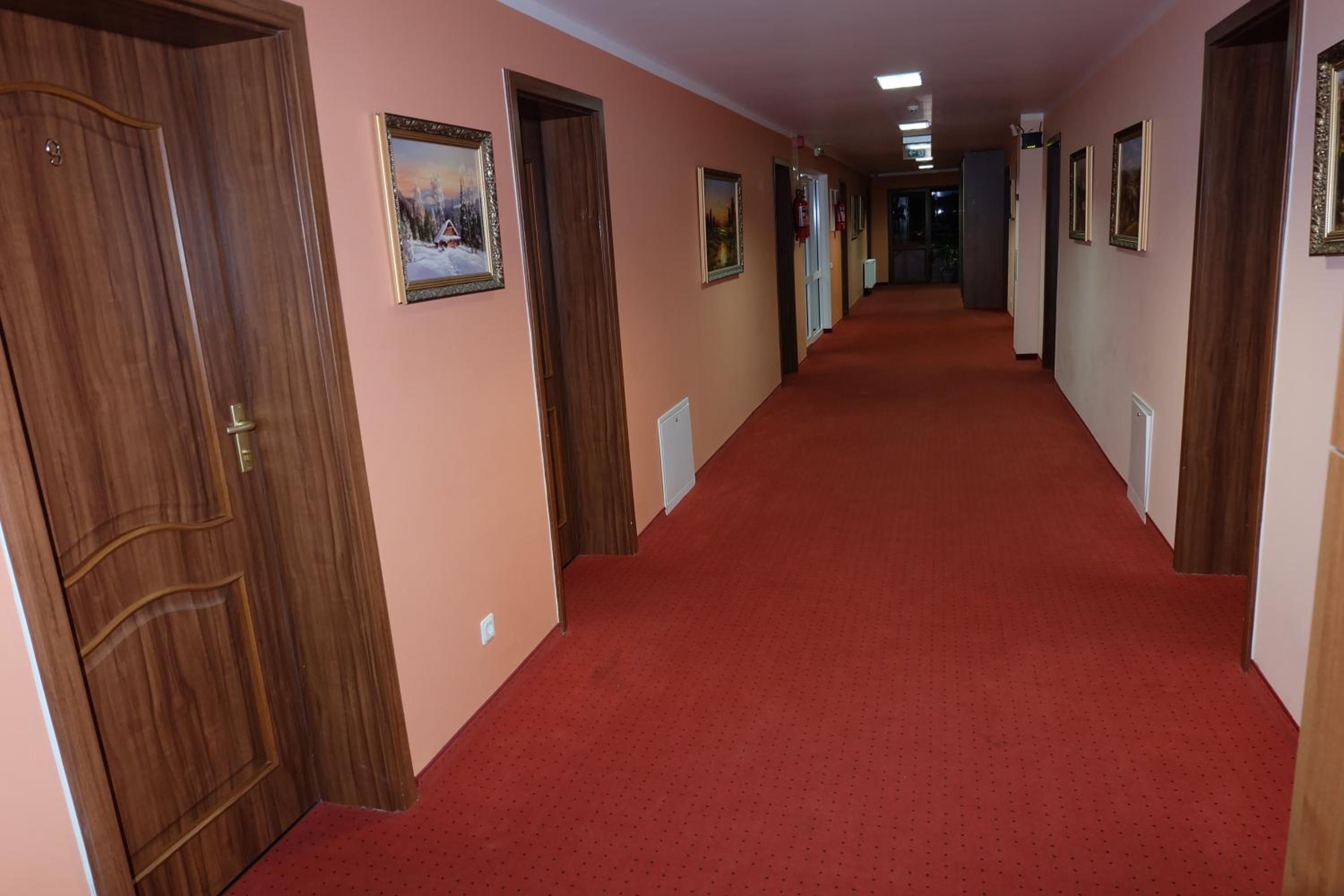 Triple Room - Photo 9
