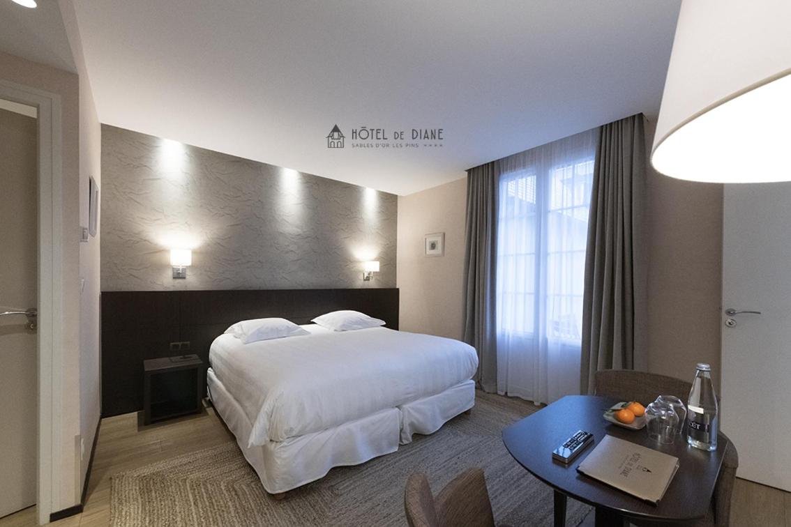 Premium Double Room - Photo 6
