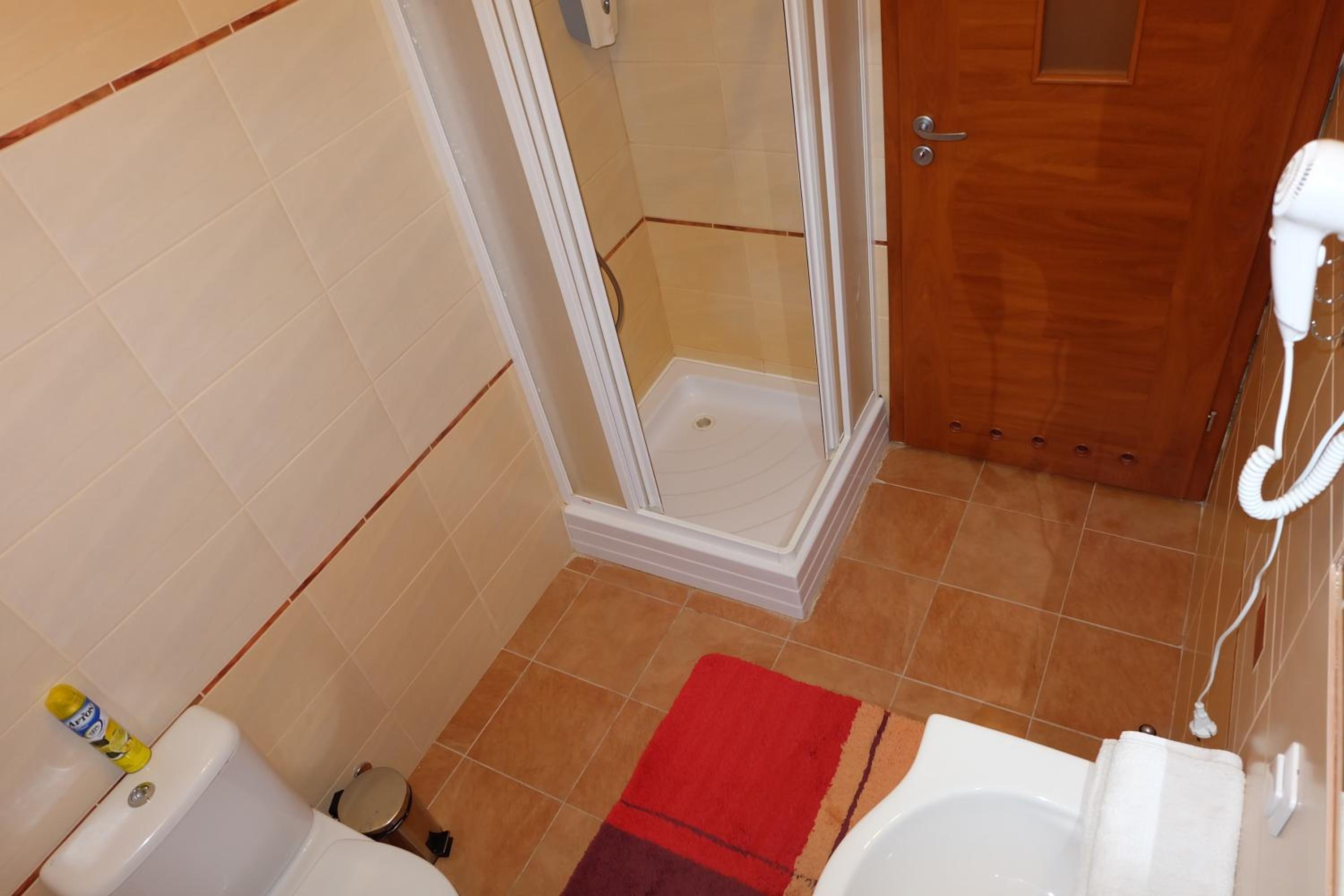 Deluxe Triple Room - Photo 6