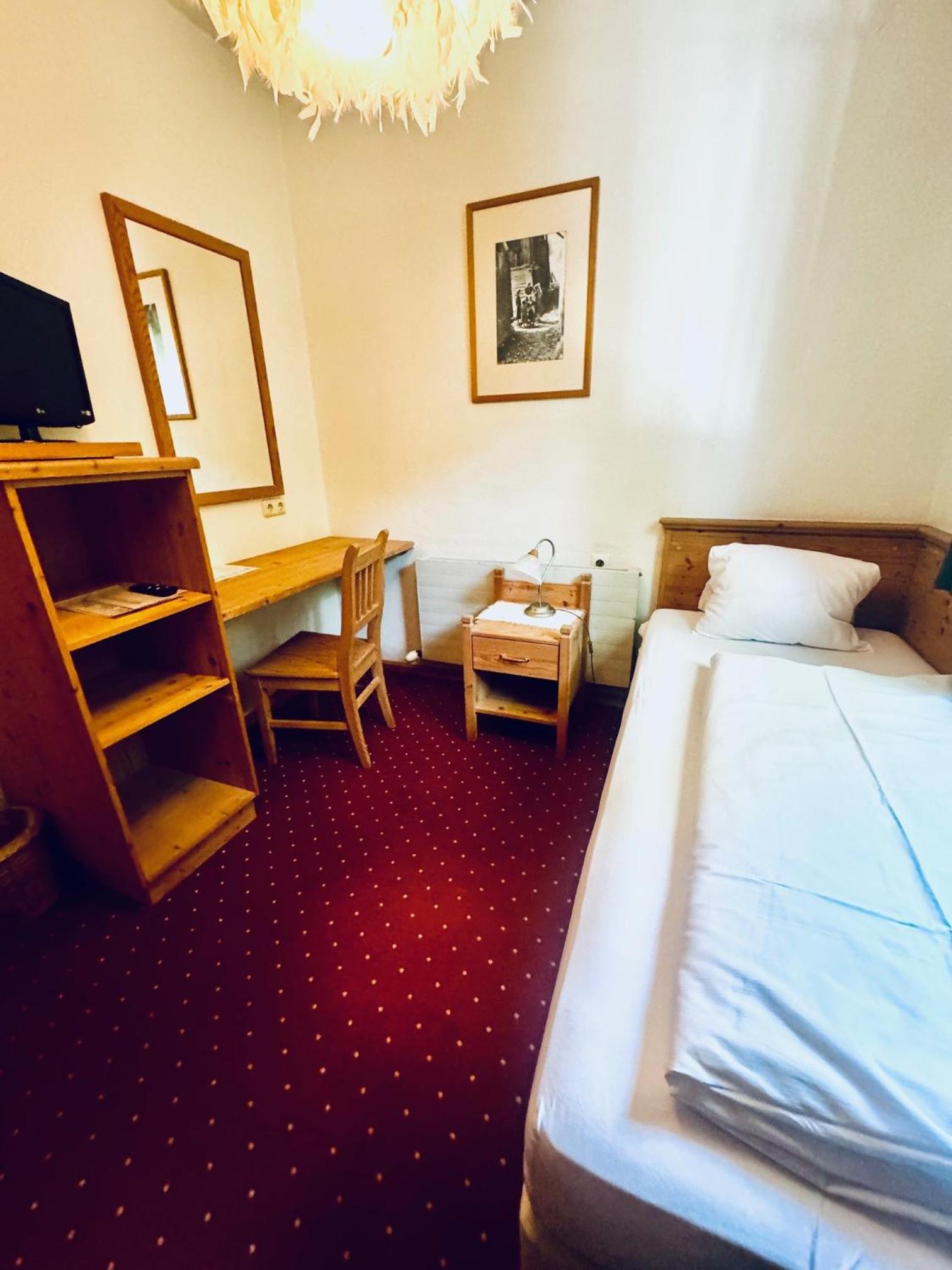Small Single Room