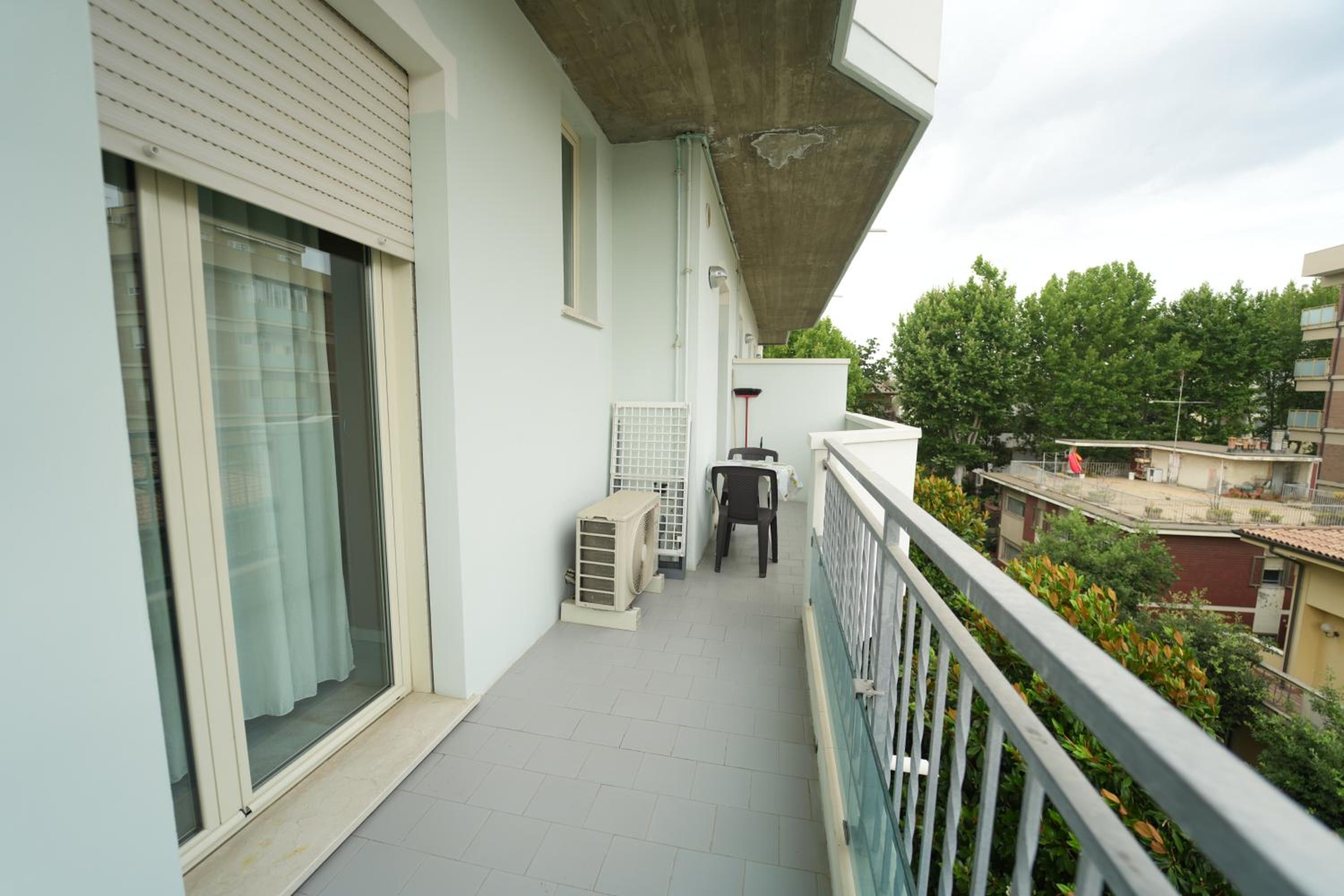 One-Bedroom Apartment with Balcony (5 Adults) - Photo 8