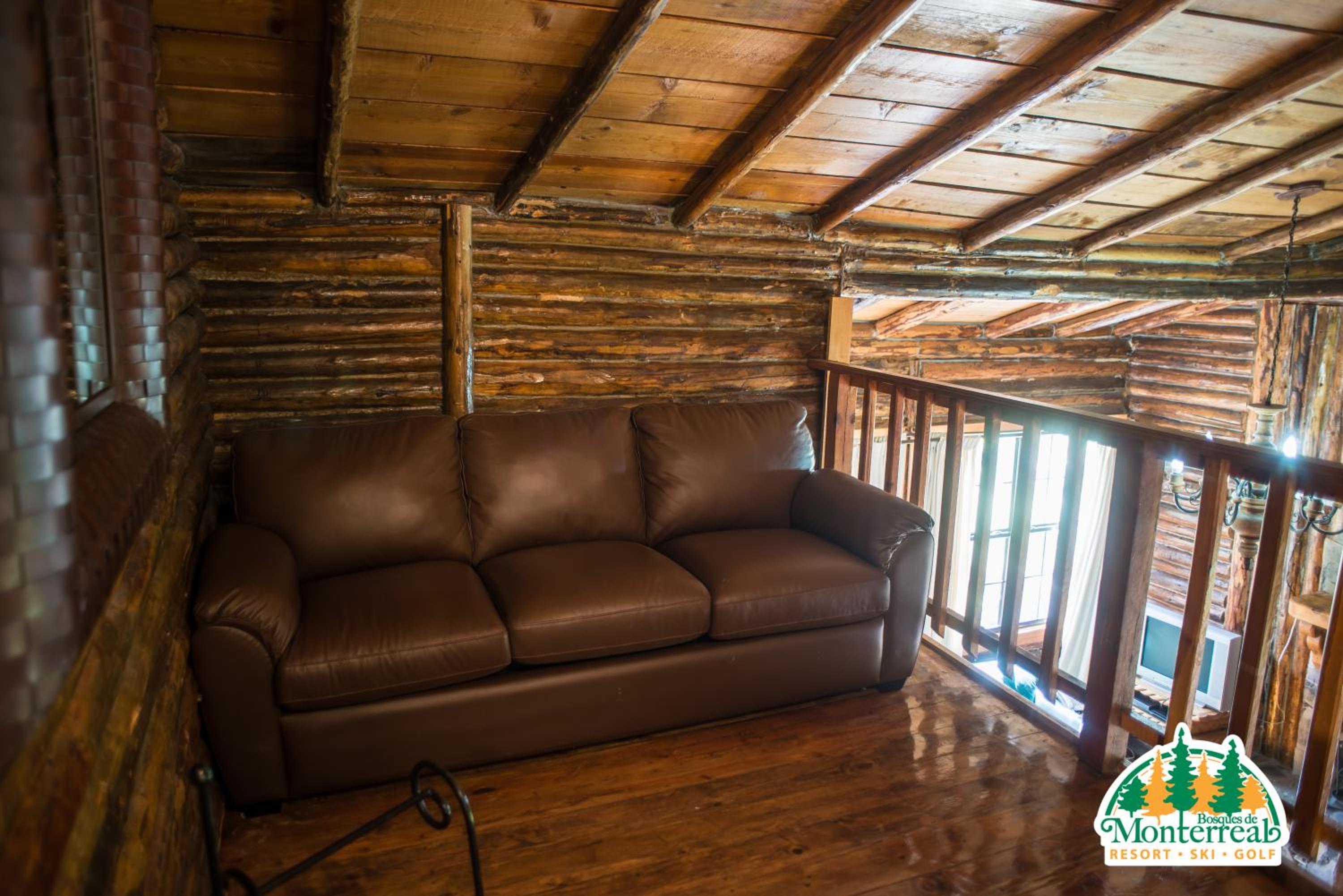 Three-Bedroom Cottage photo 3