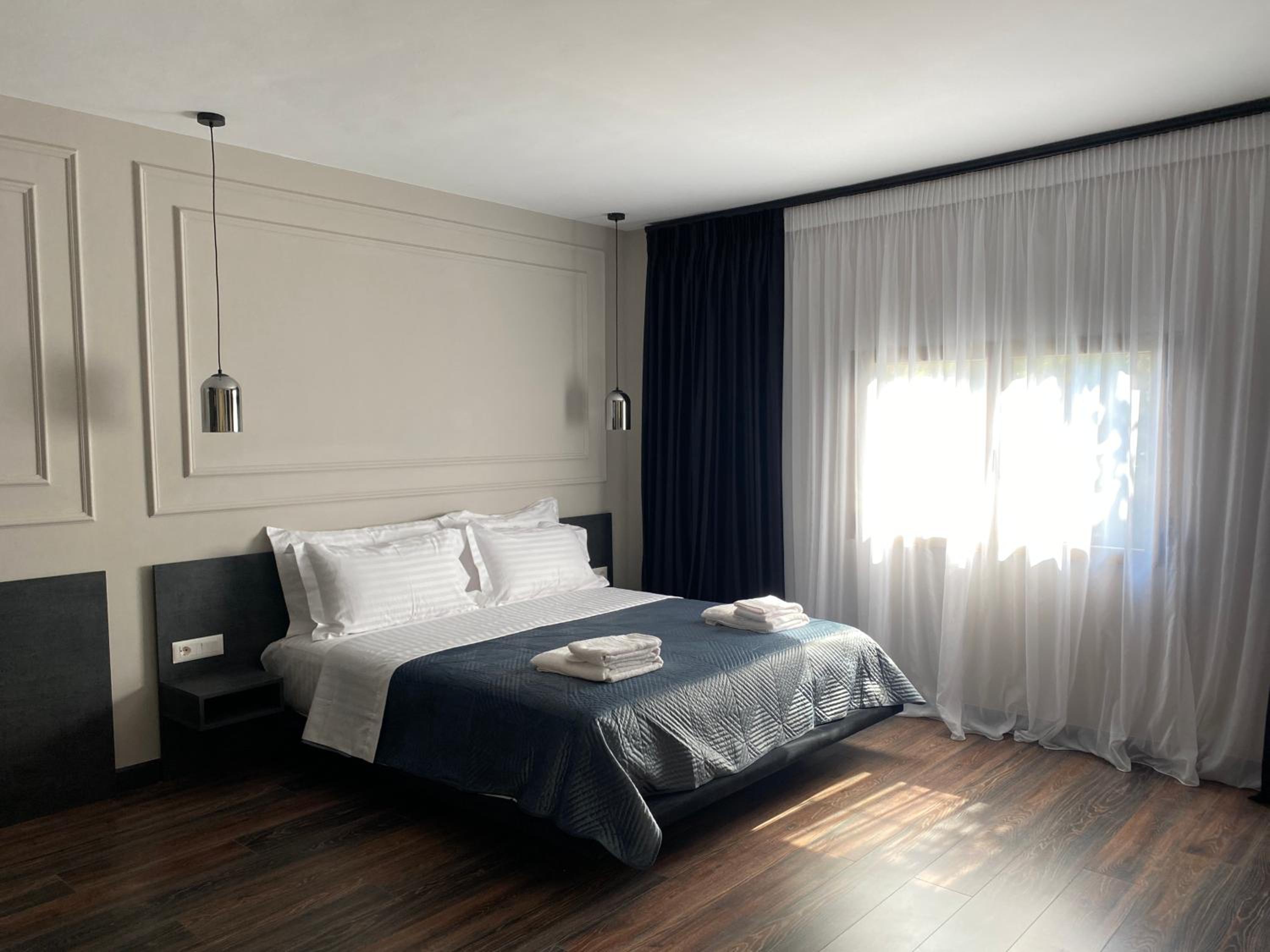 Quadruple Room with Private Bathroom