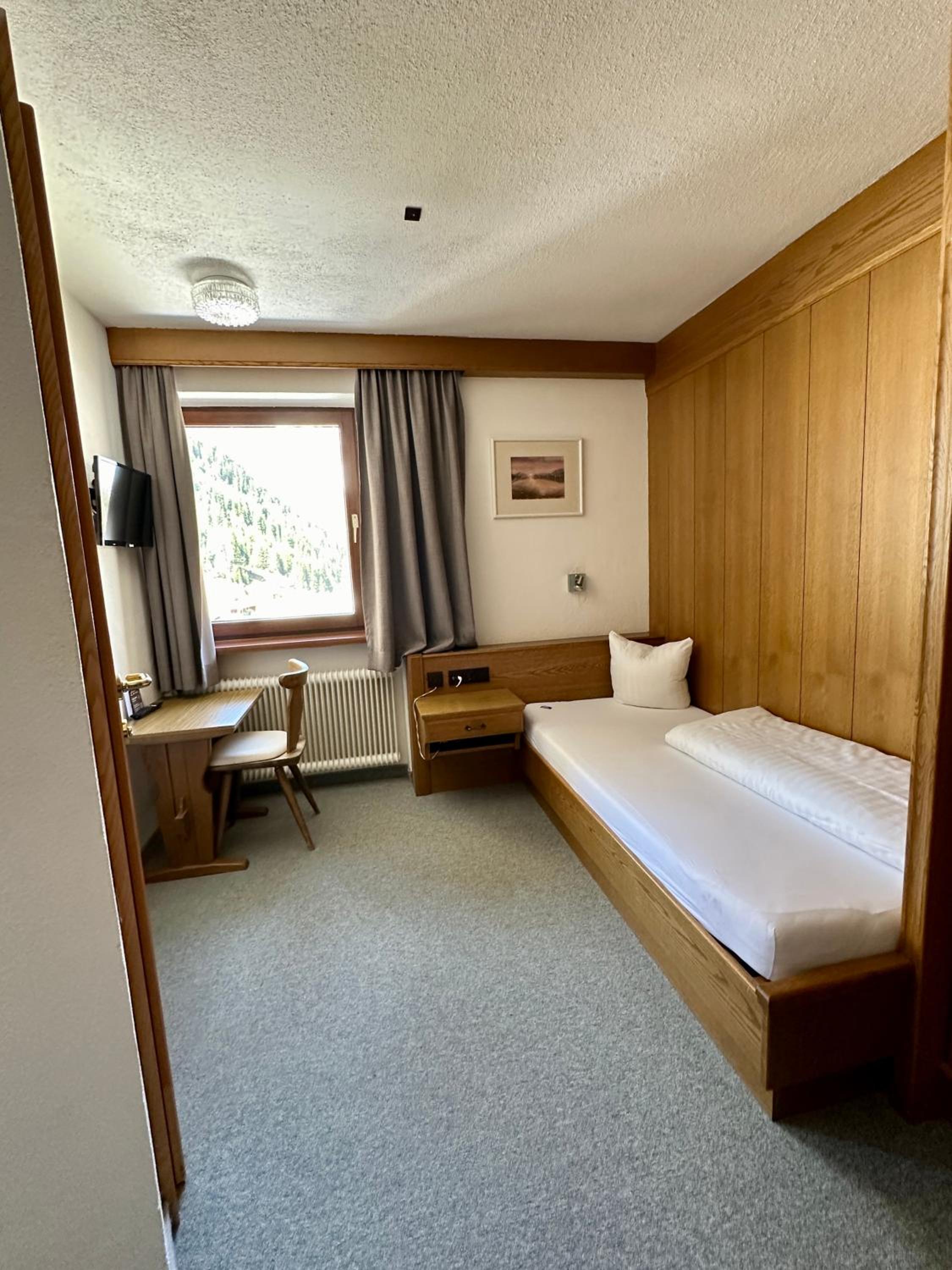 Single Room photo 1