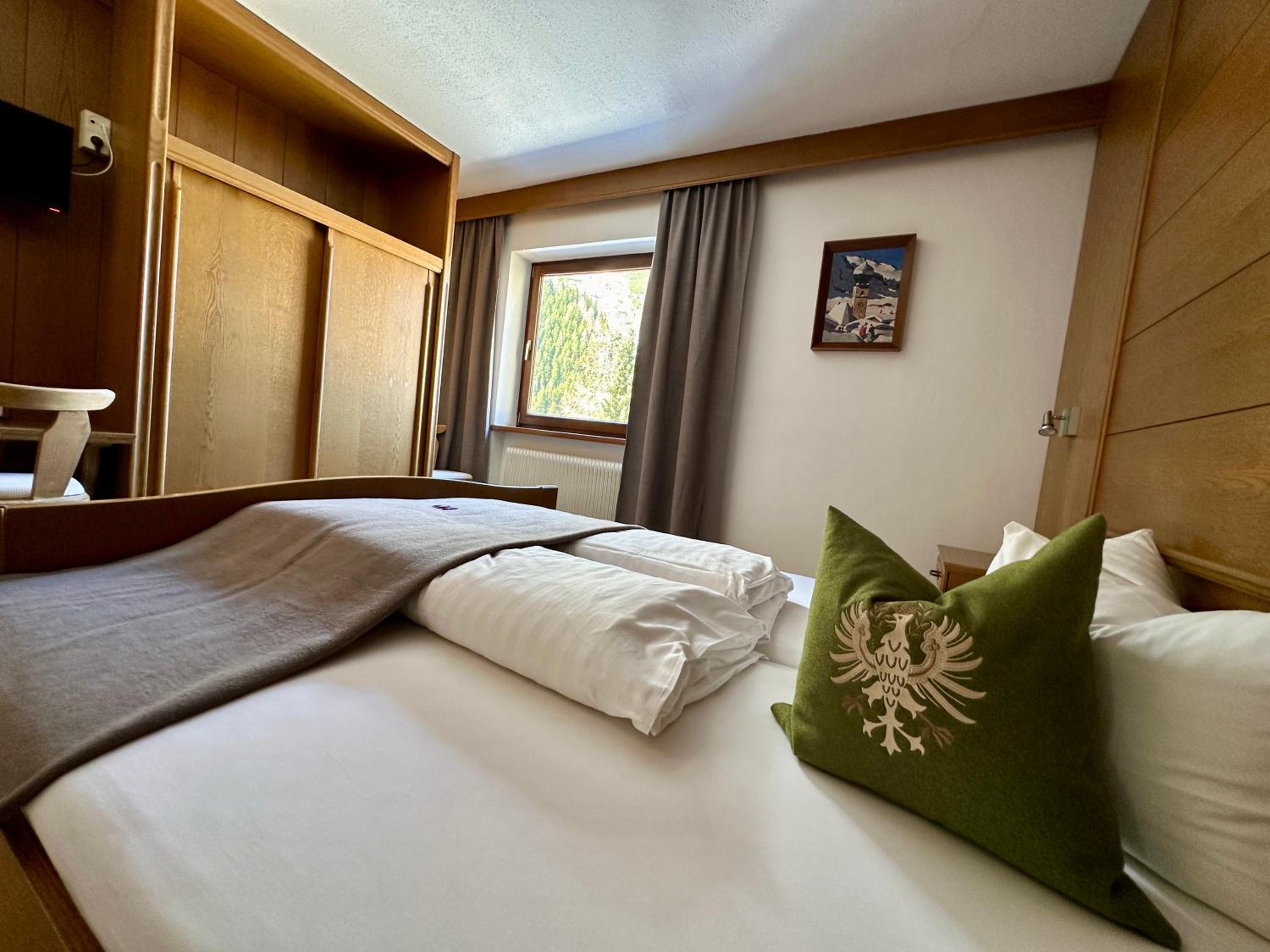 Small Double Room photo 1