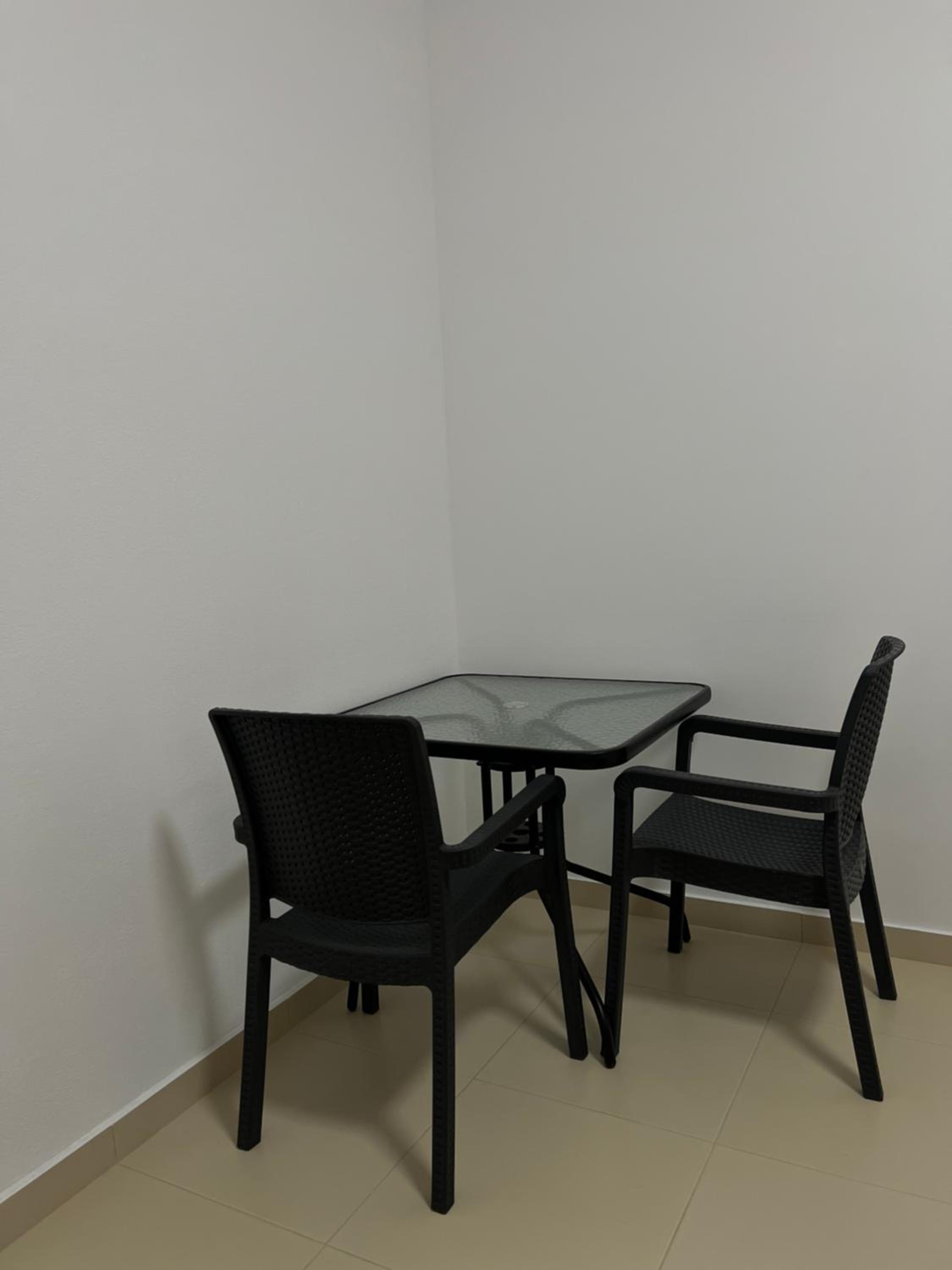 Apartment with Balcony photo 3