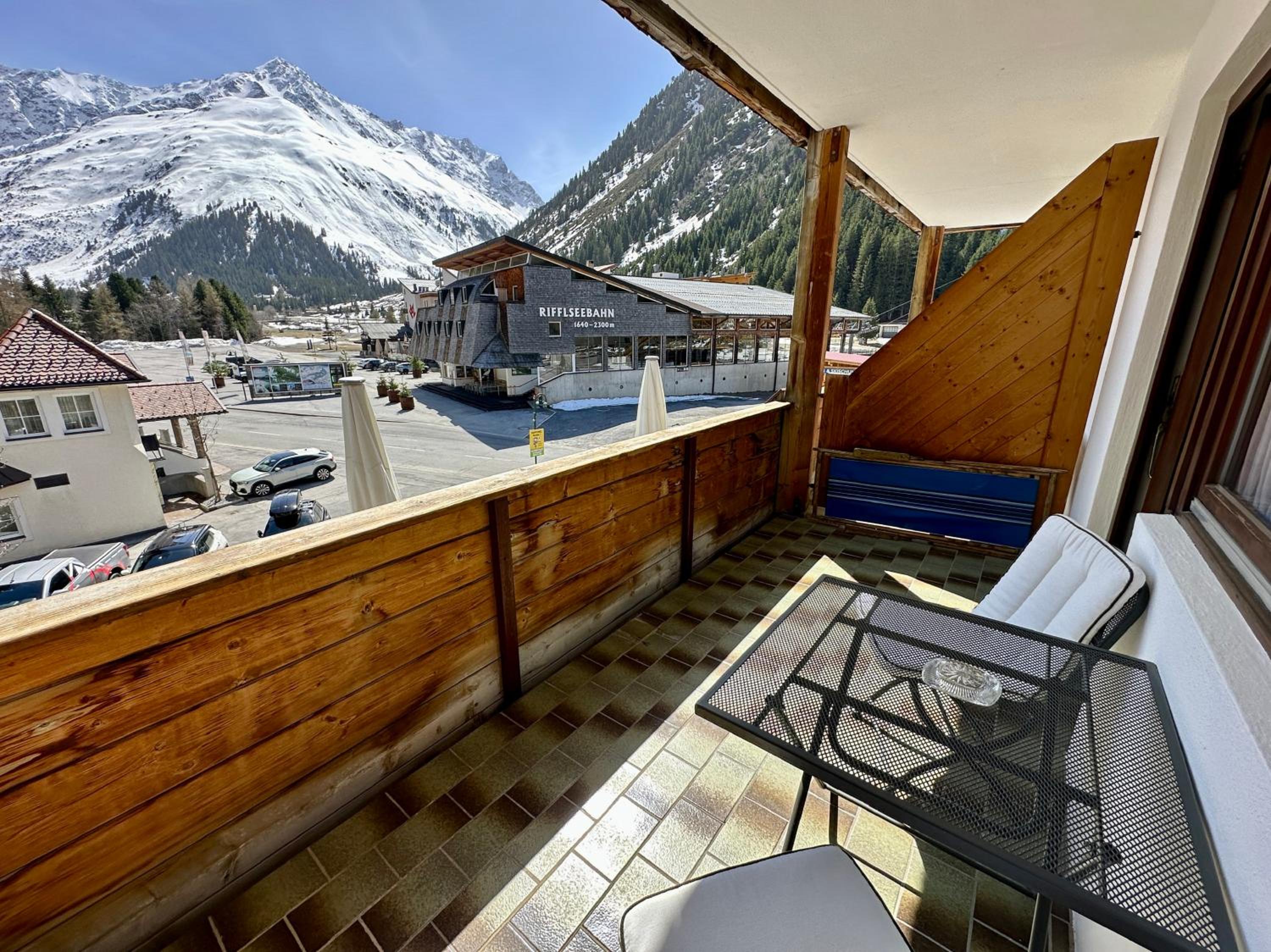 Double Room with Mountain View photo 2