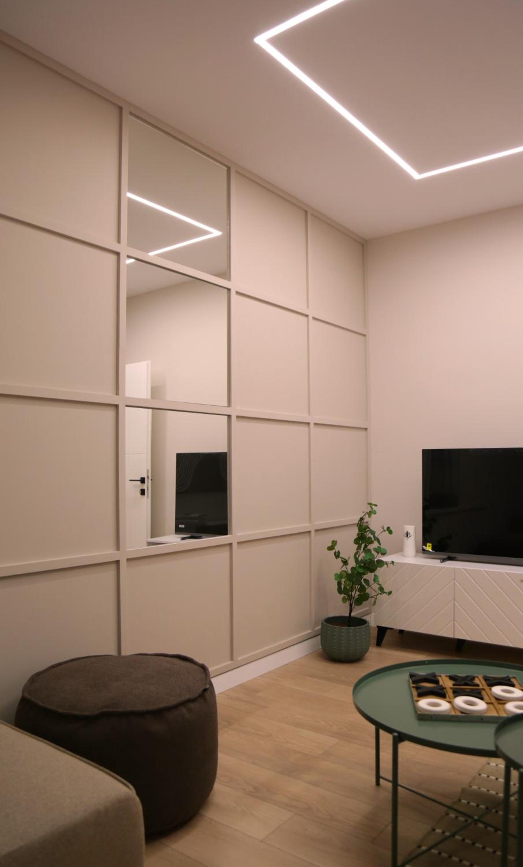One-Bedroom Apartment photo 1