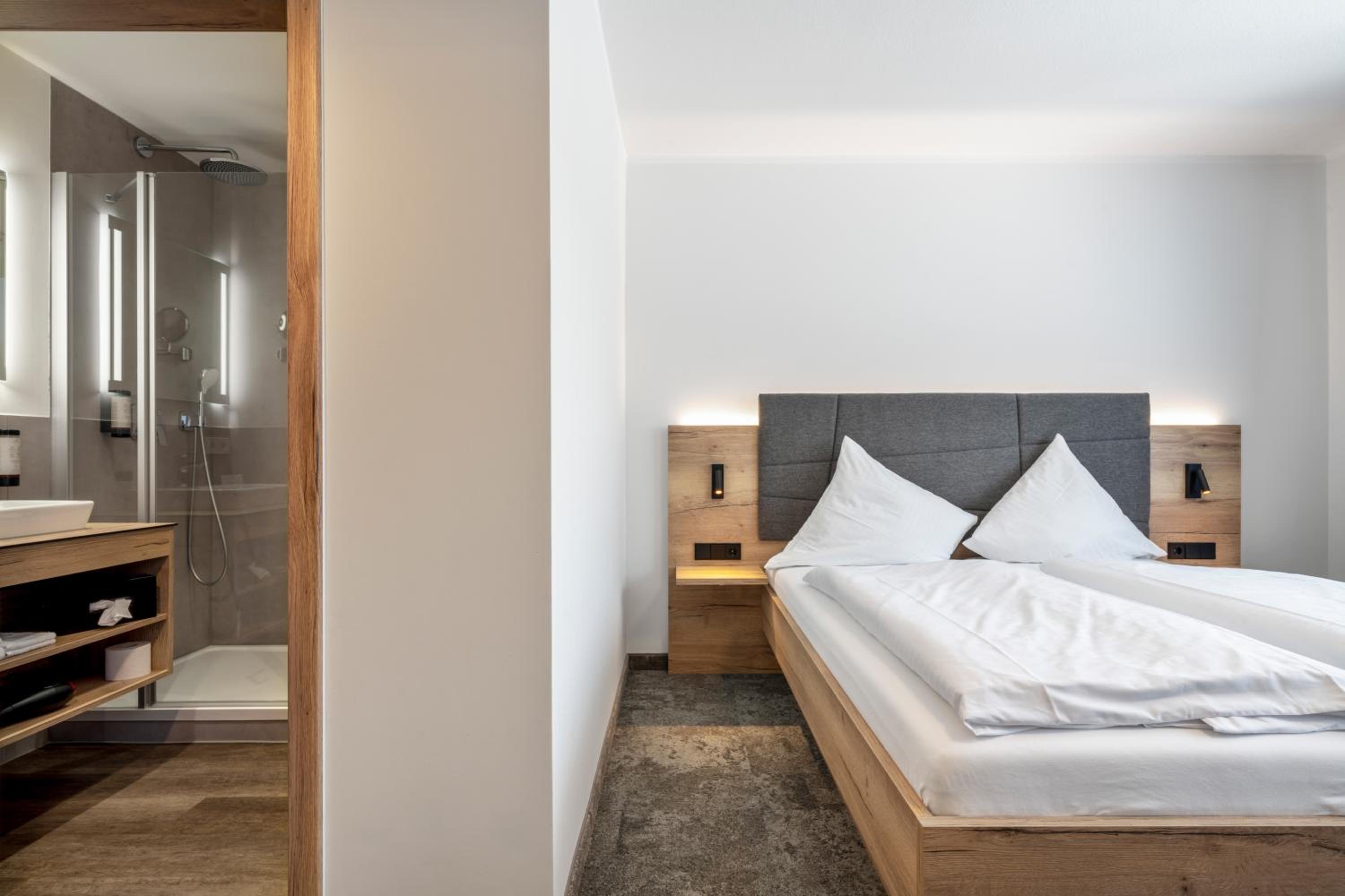 Double Room - Photo 3