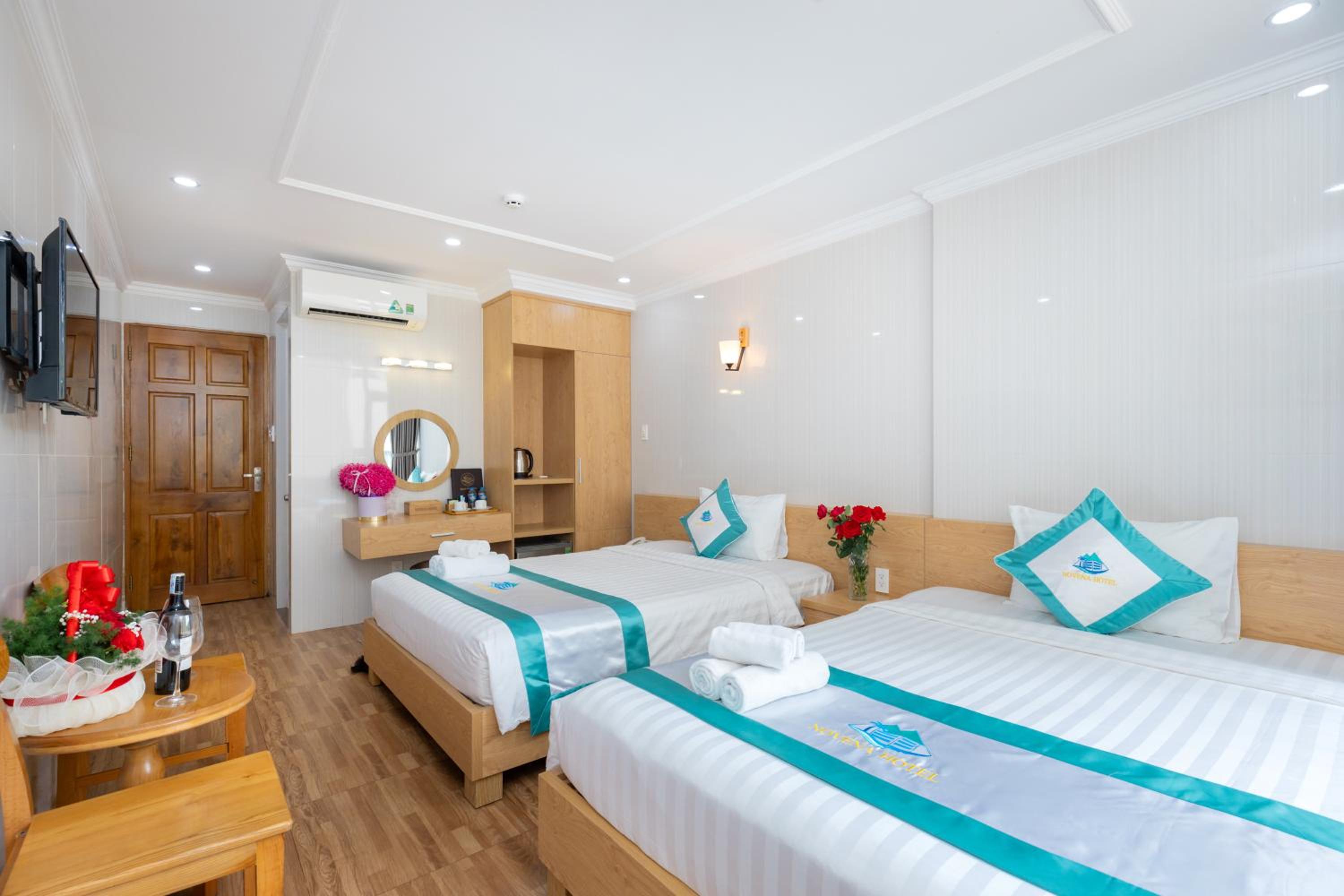 Twin Room - Photo 3