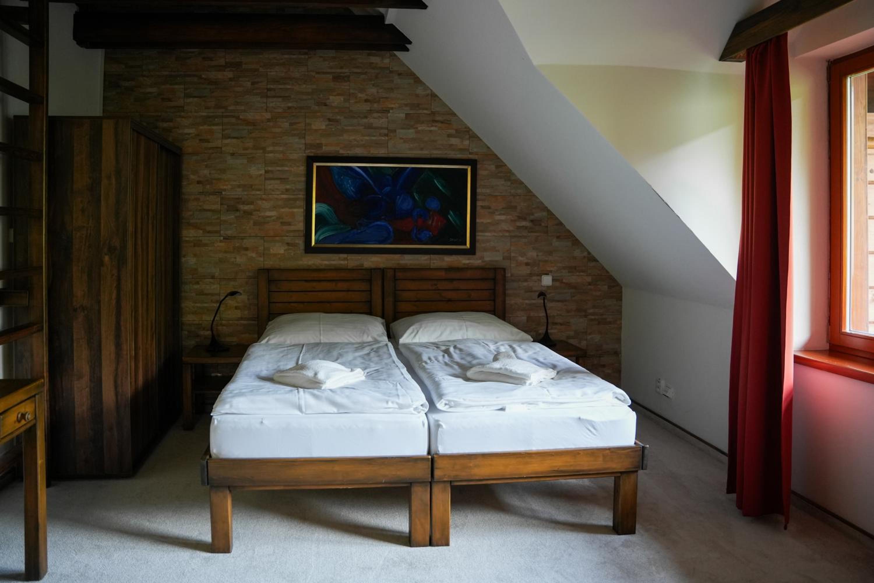 Apartment with Mountain View - Photo 21