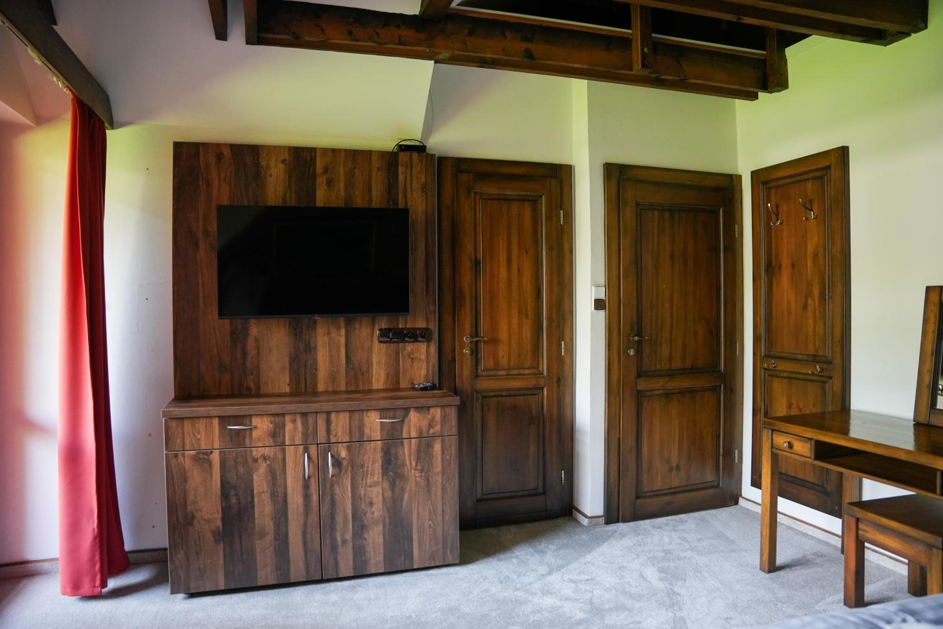 Apartment with Mountain View - Photo 15