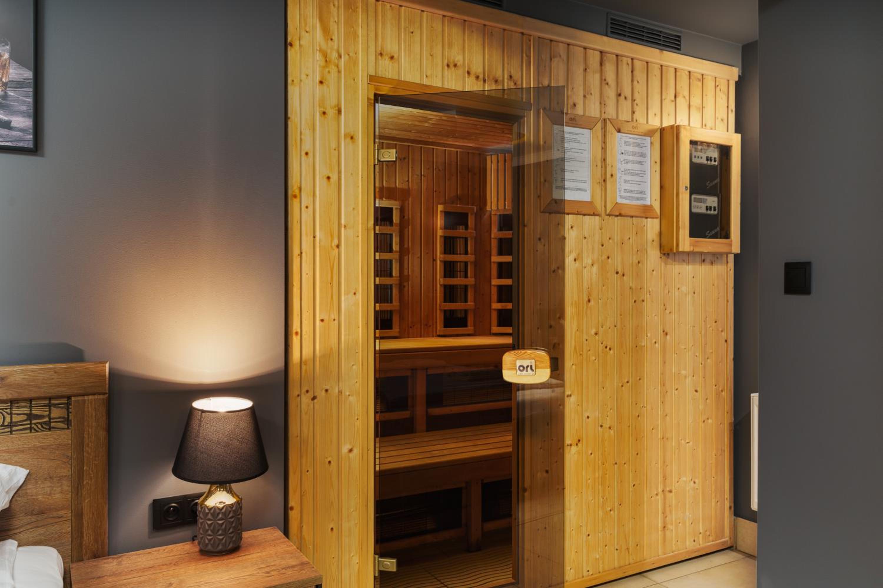 Apartment with Sauna - Photo 11