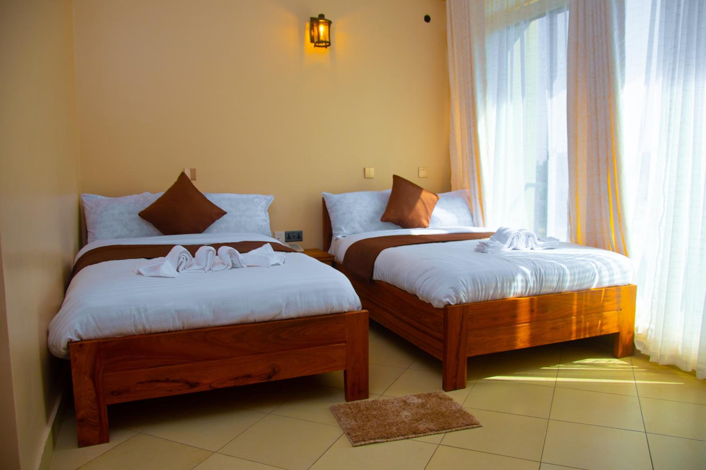Double or Twin Room with Balcony photo 3