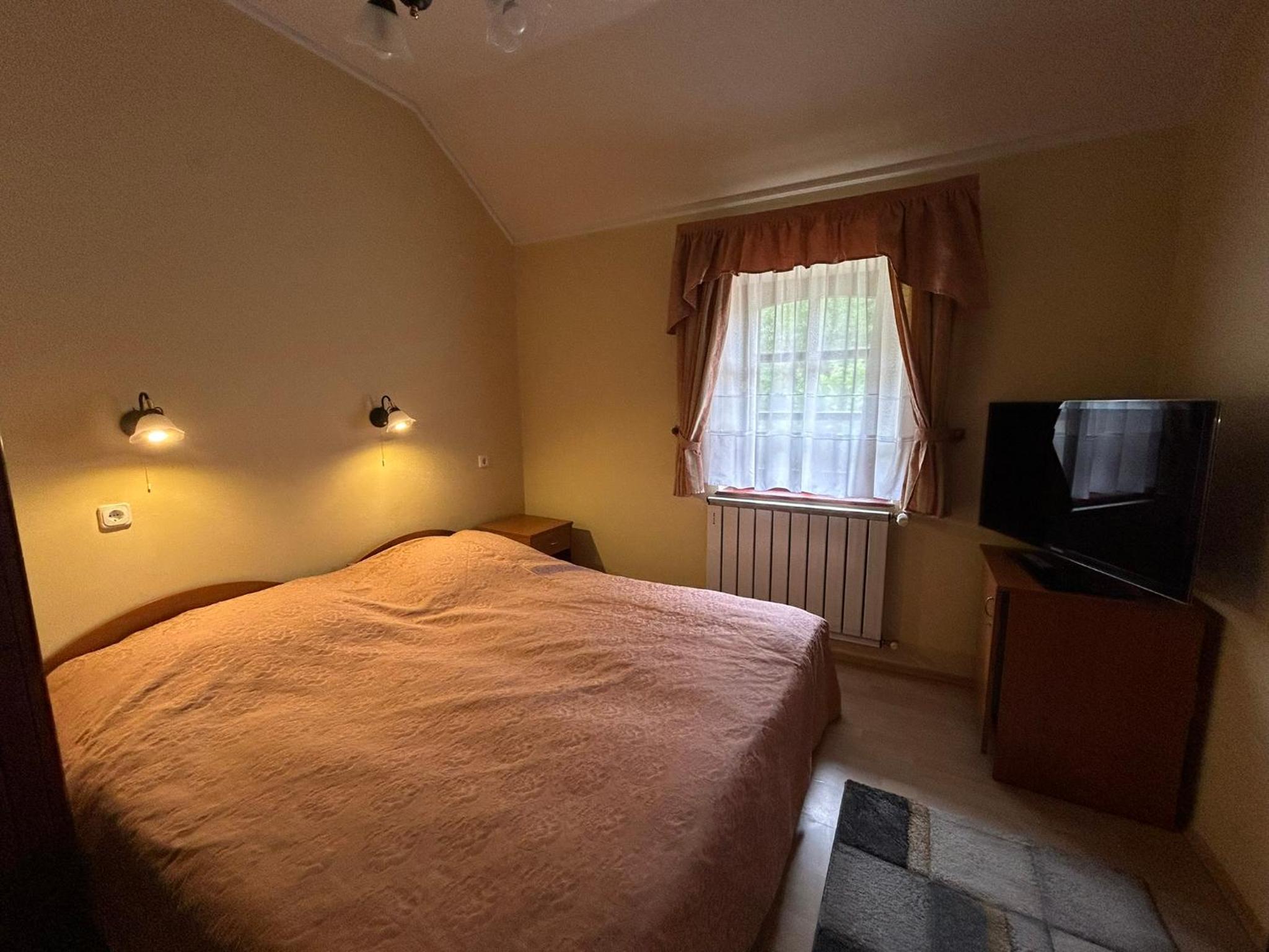 Double Room With Private Bathroom photo 1
