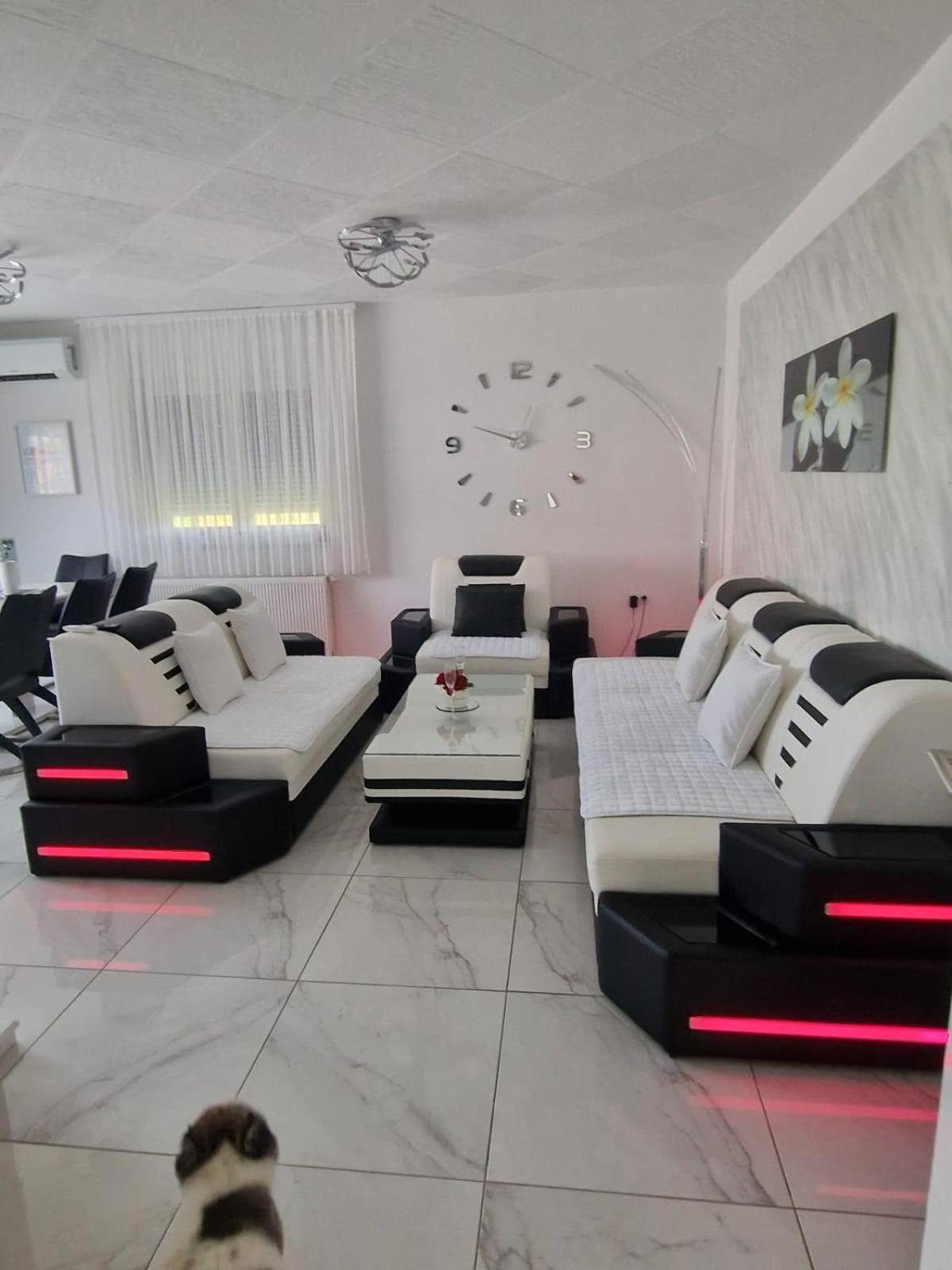 Two-Bedroom Villa photo 3