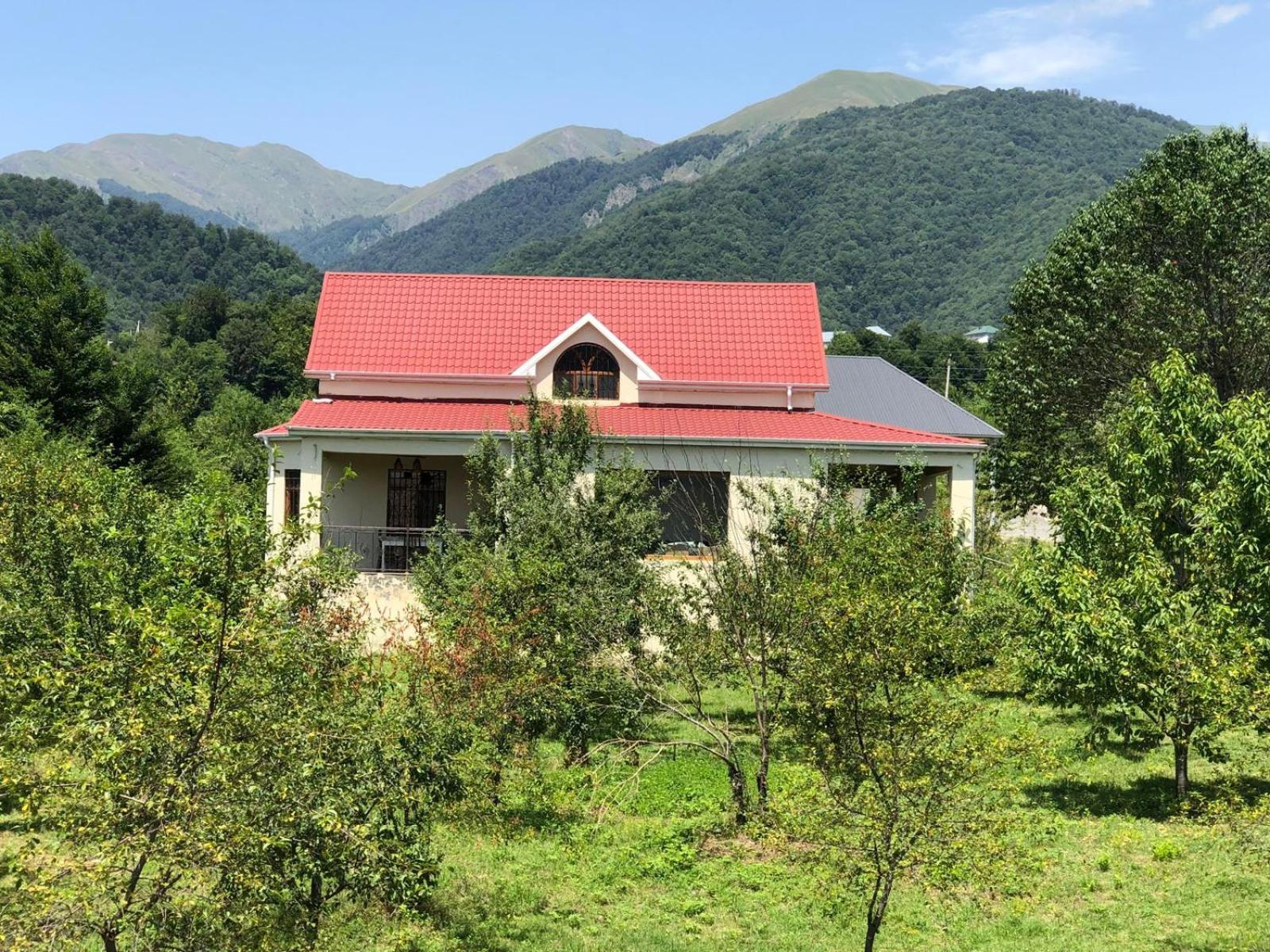 Villa photo 1