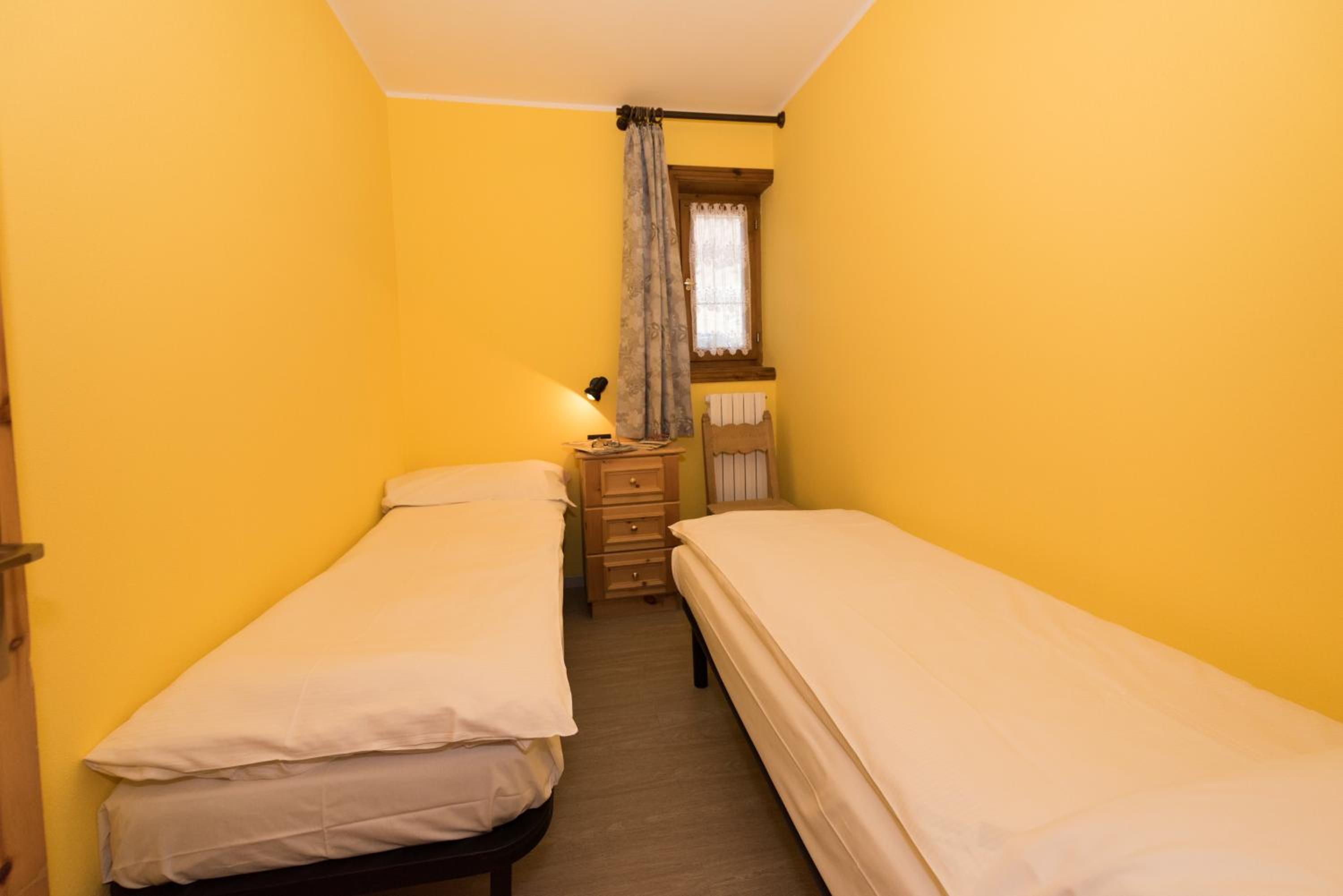 Two-Bedroom Apartment (6 Adults)