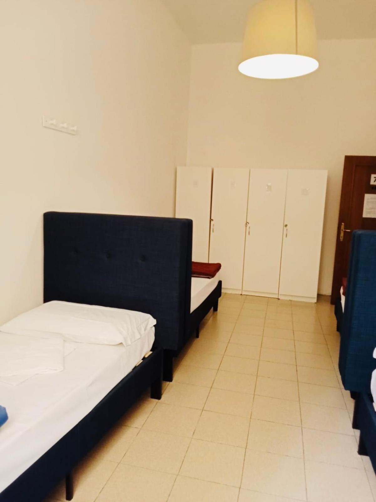 Bed in 4-Bed Female Dormitory Room photo 3