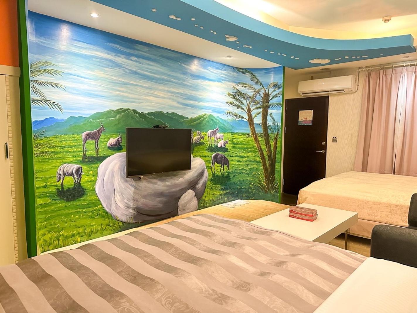 Themed Quadruple Room with Private Parking (Check-in at 18:00) photo 3