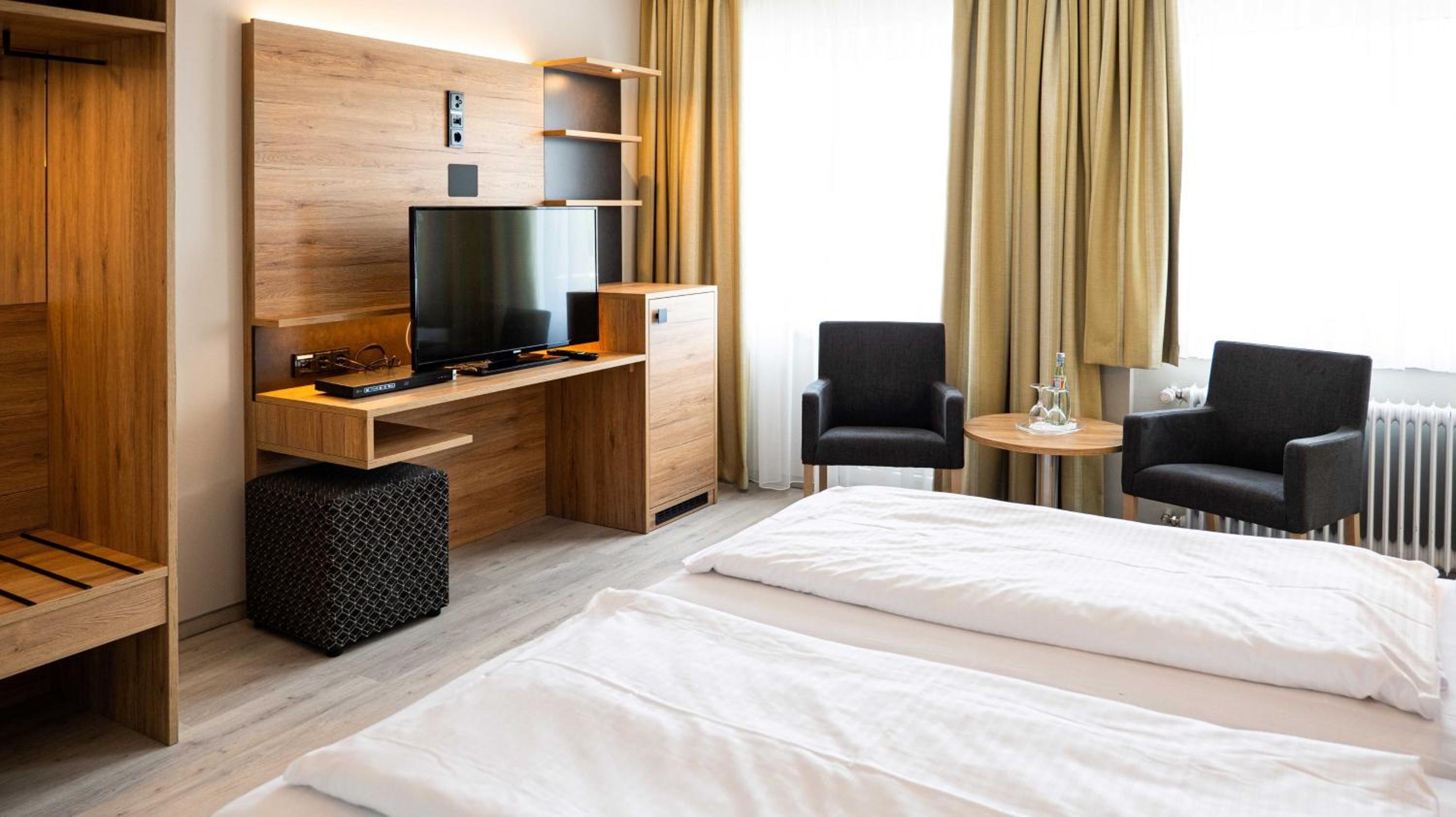 Double Room - Photo 5