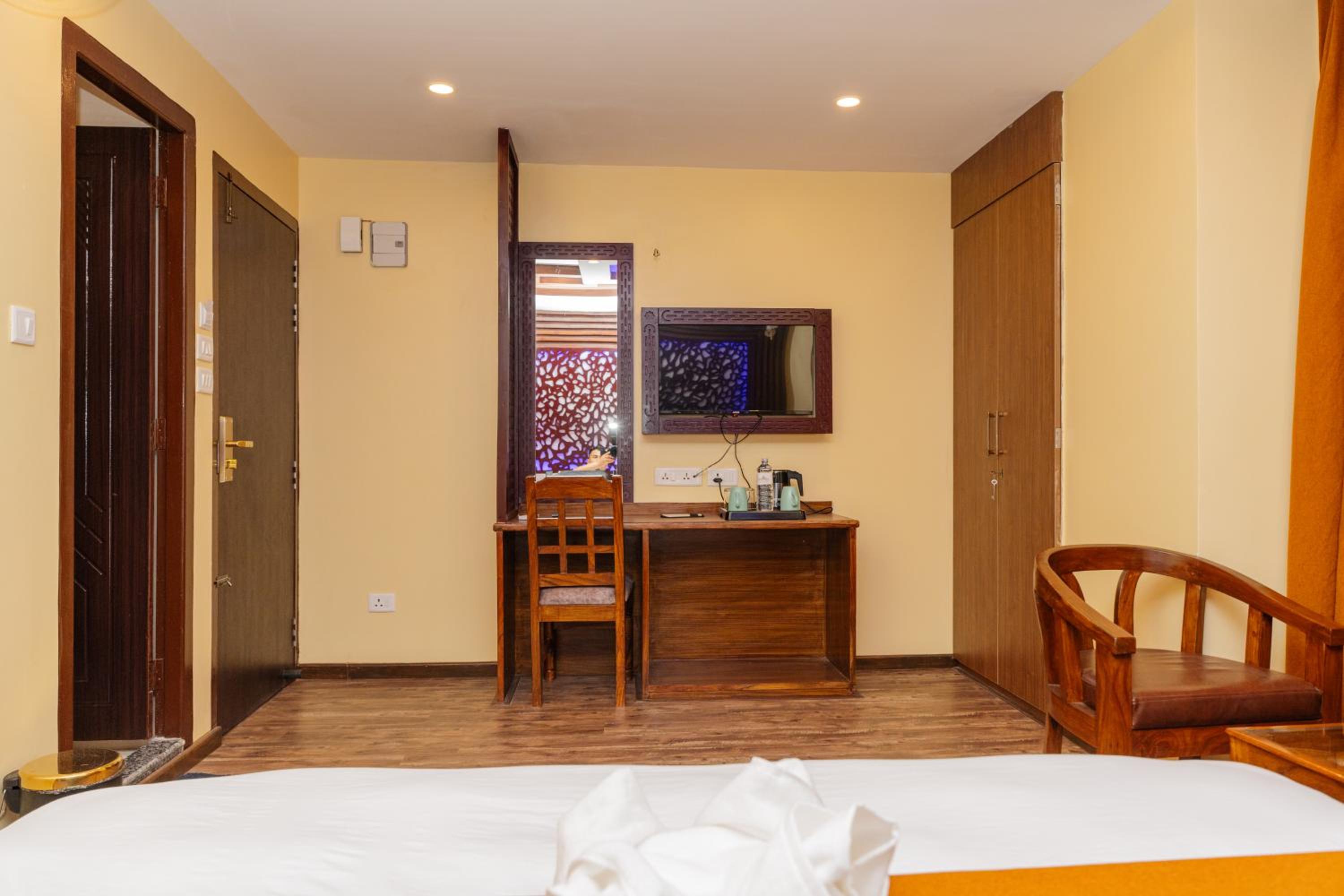 Deluxe Double Room - Photo 3