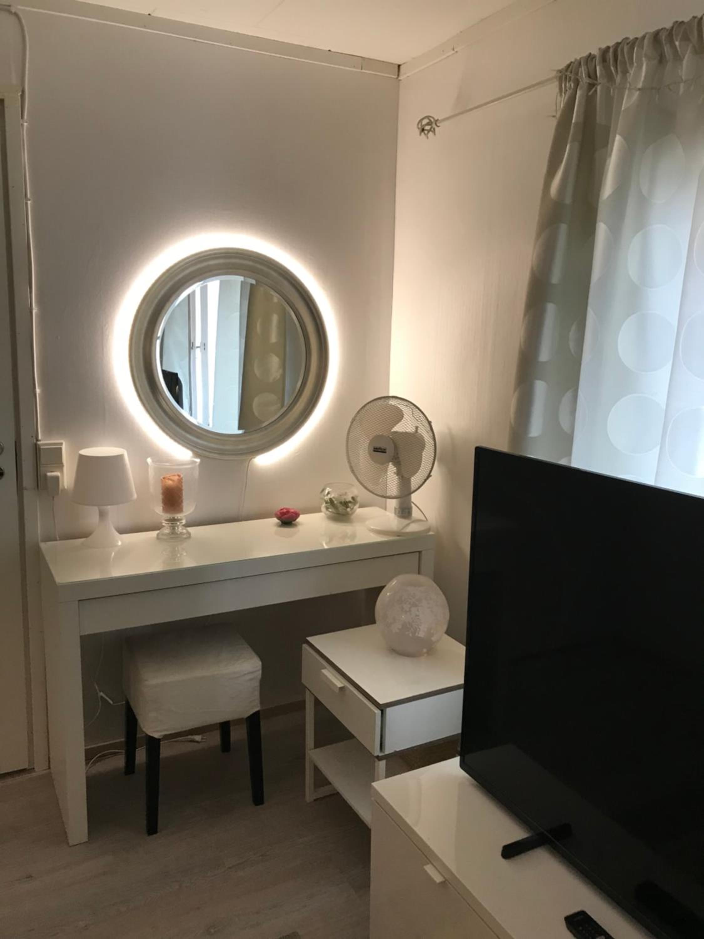 Double Room with Shared Bathroom photo 1