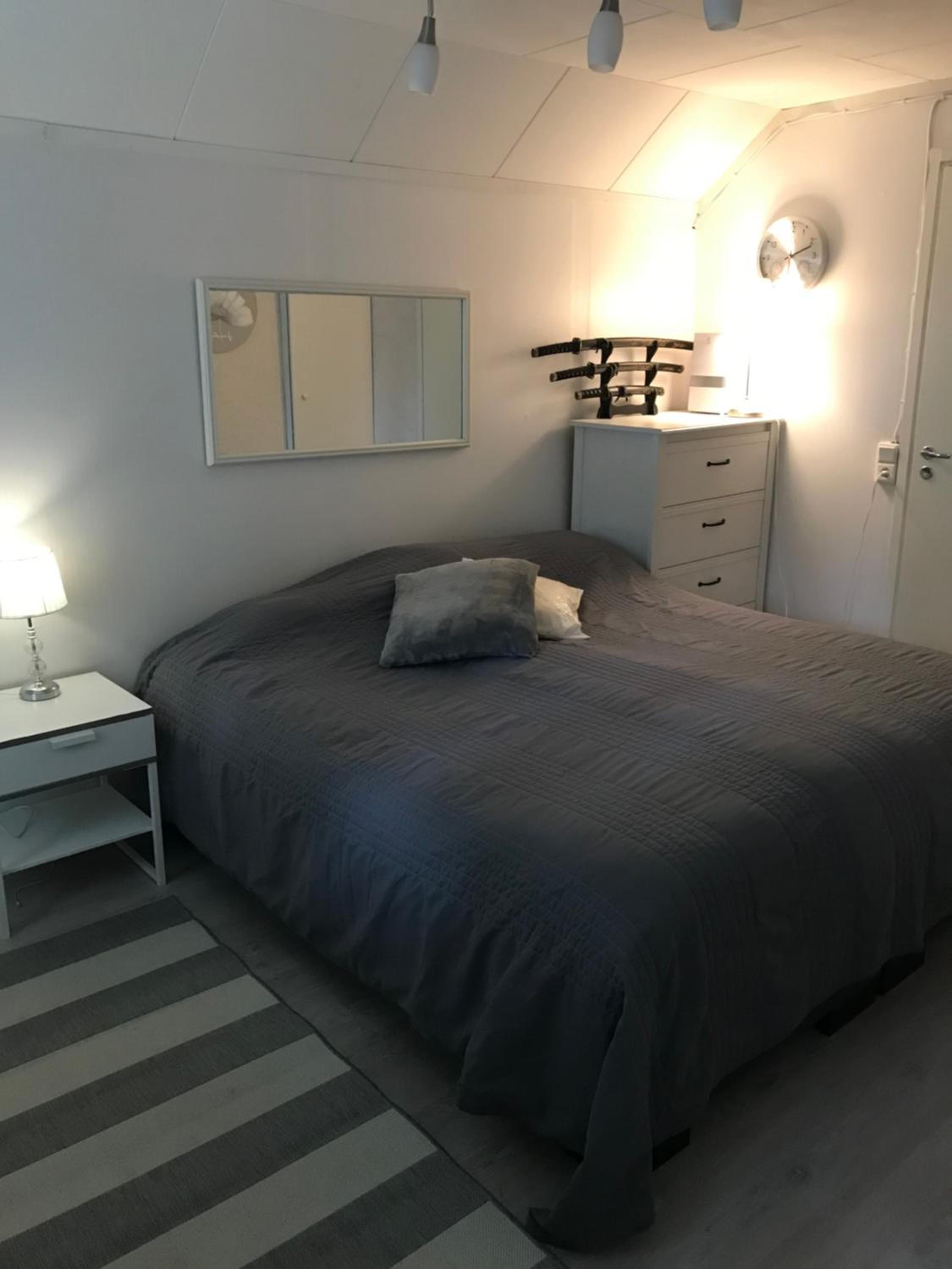 Double Room with Shared Bathroom photo 2
