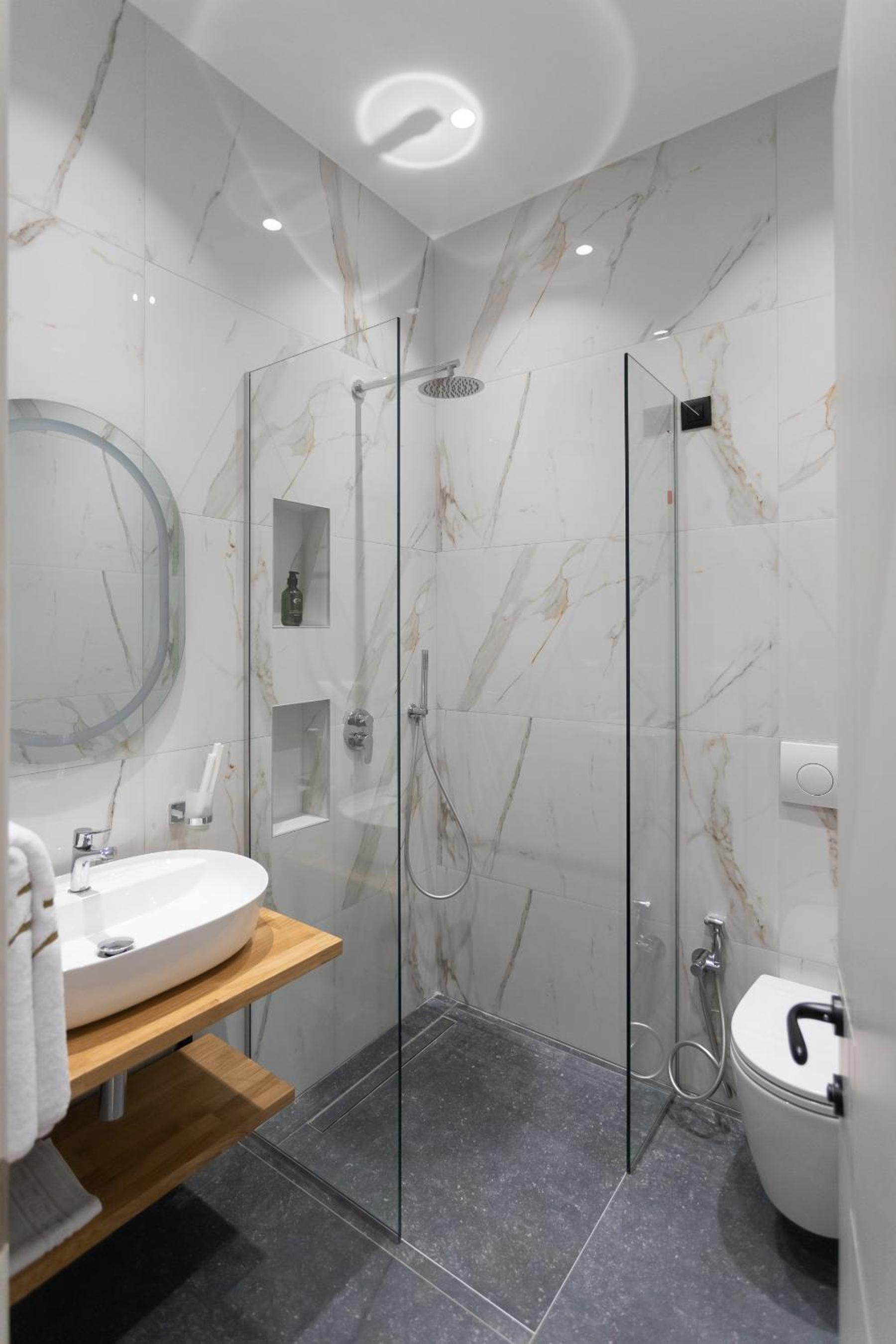 Deluxe Suite photo 2