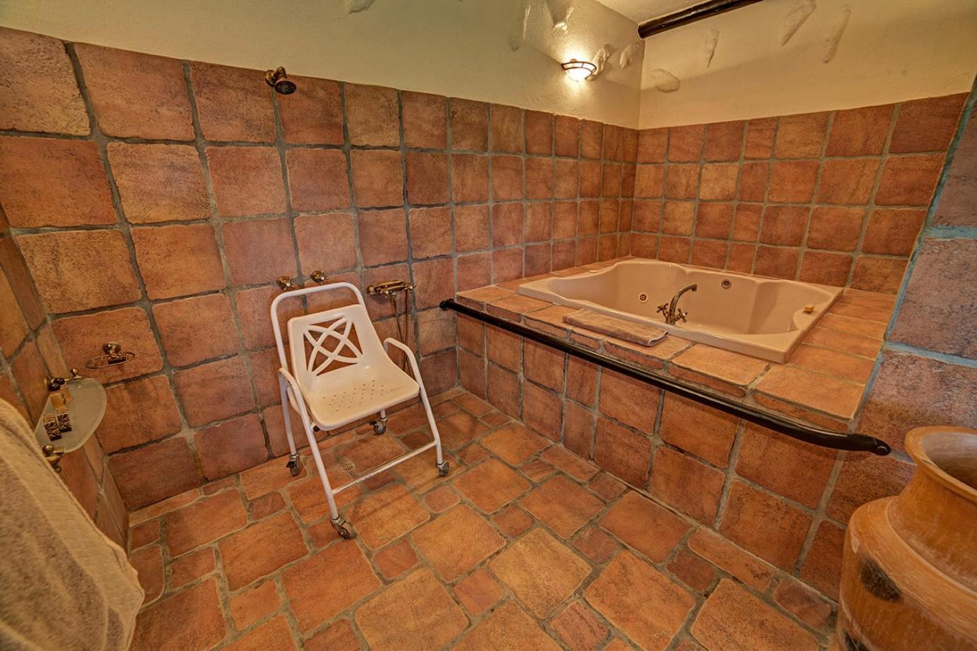 Family Room - Disability Access photo 2