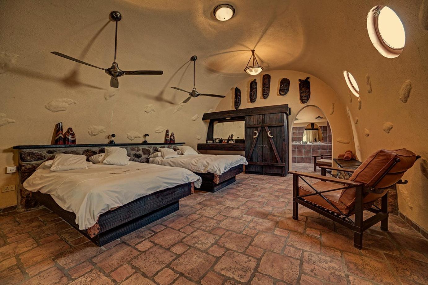 Deluxe Suite photo 2