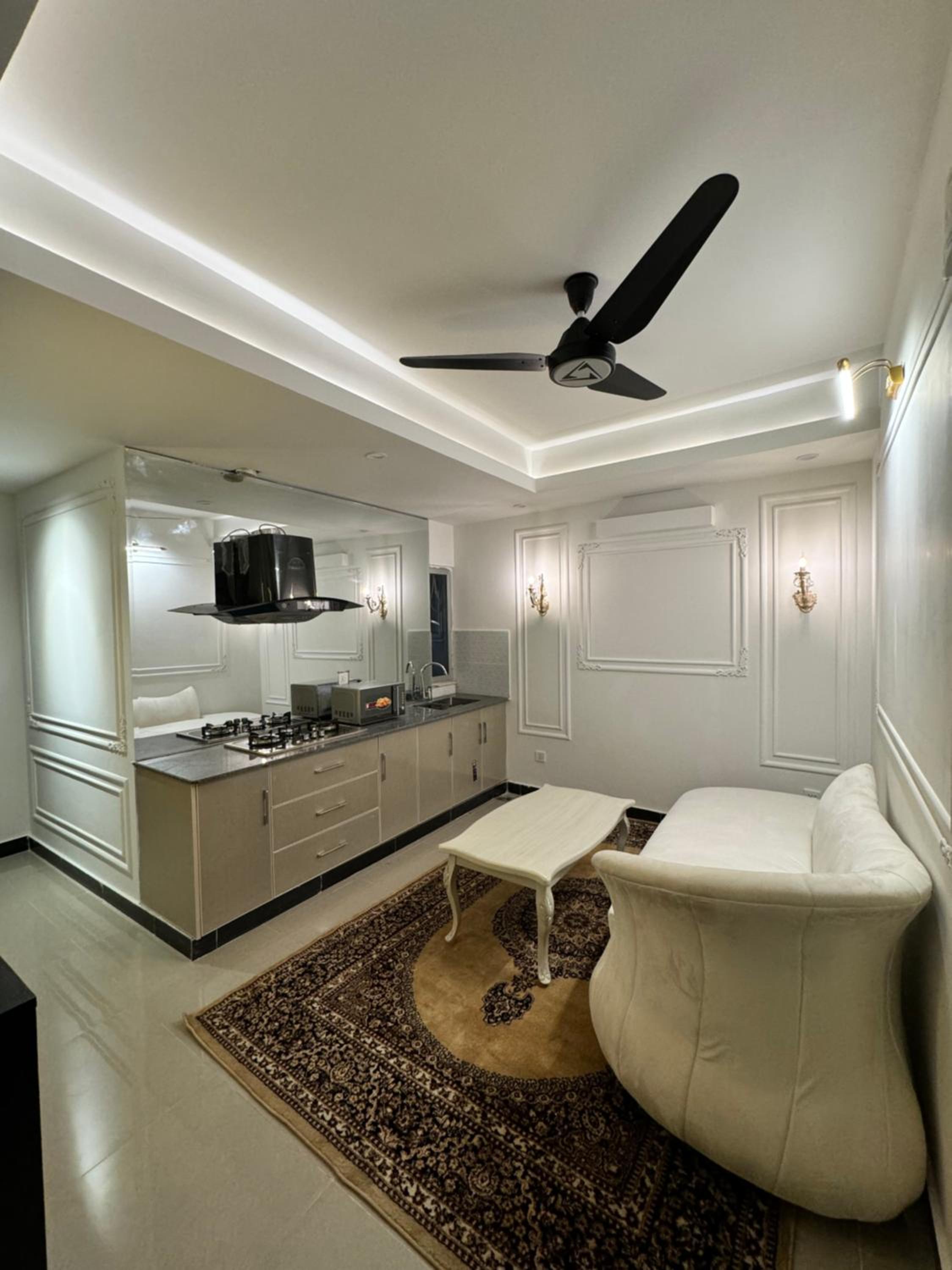 Queen Suite photo 1